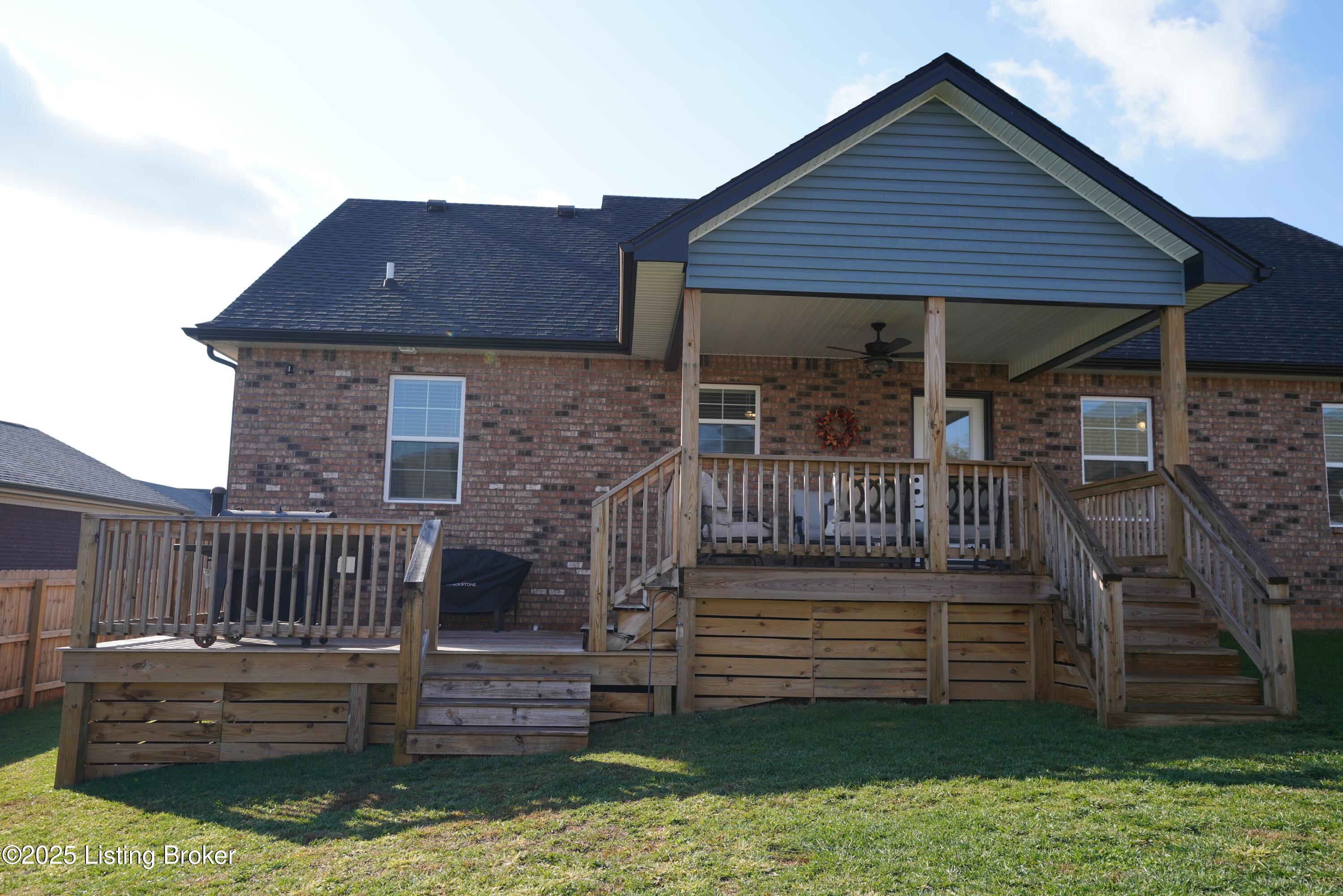 234 Williamsburg Dr