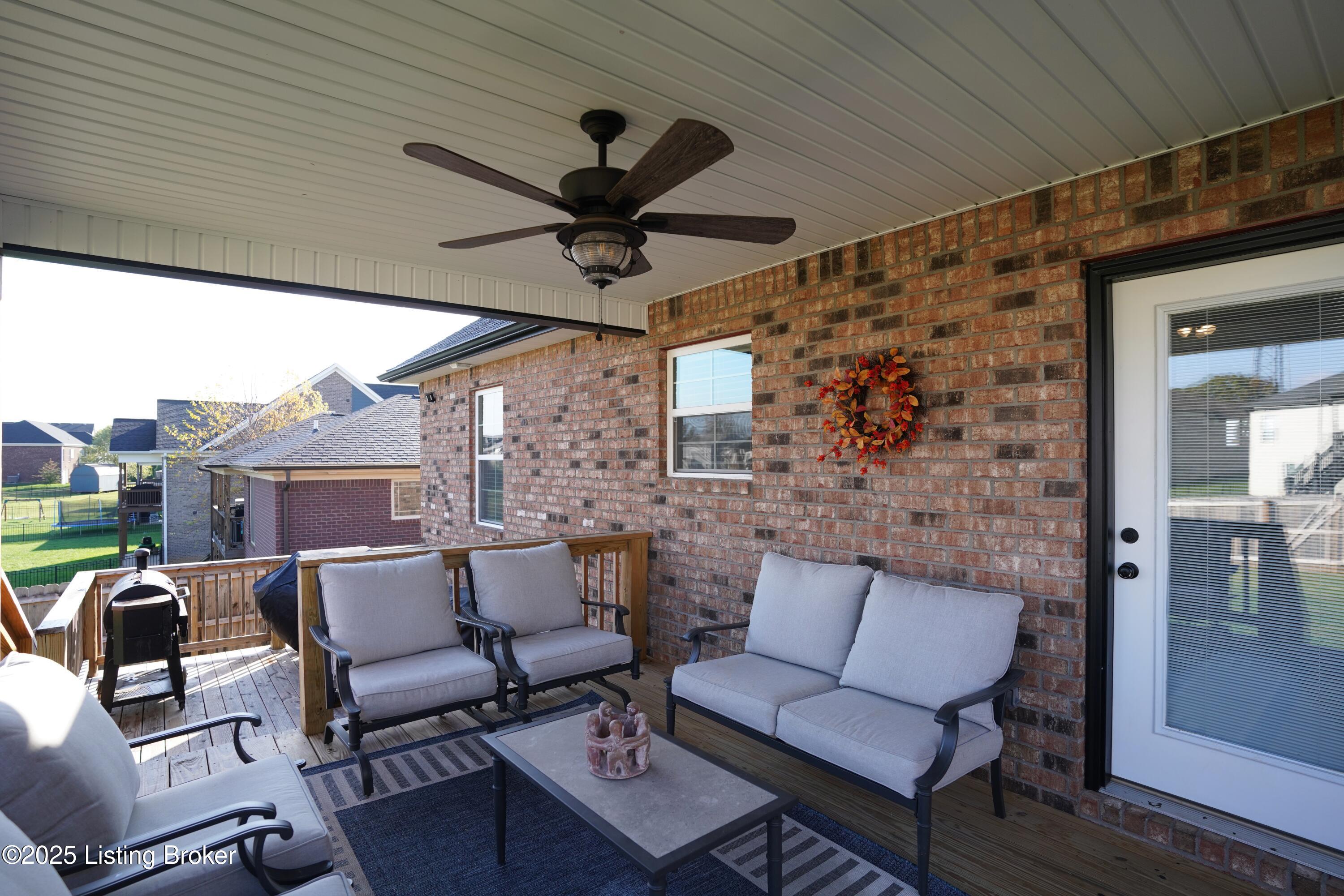 234 Williamsburg Dr
