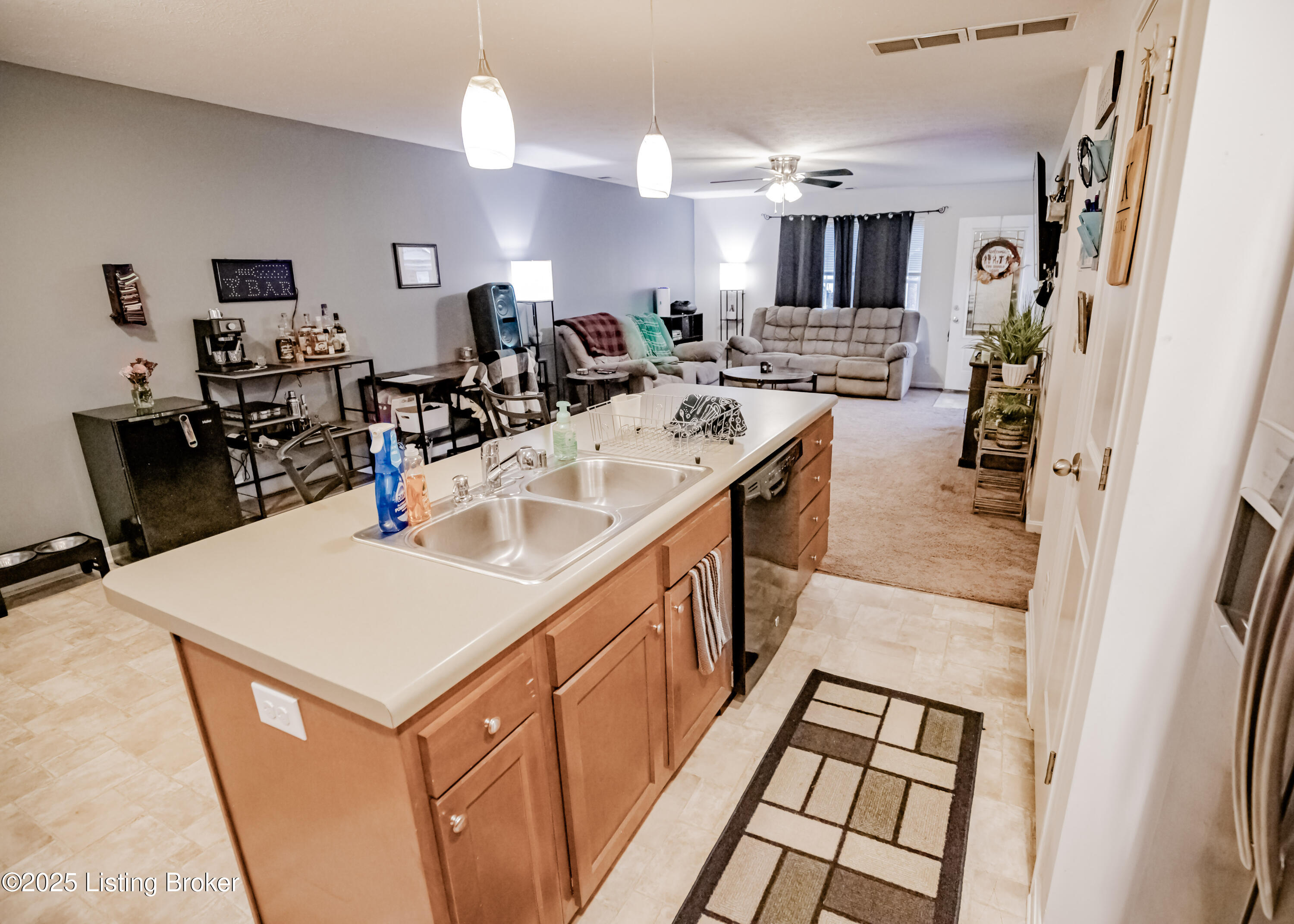 811 Tecumseh Dr