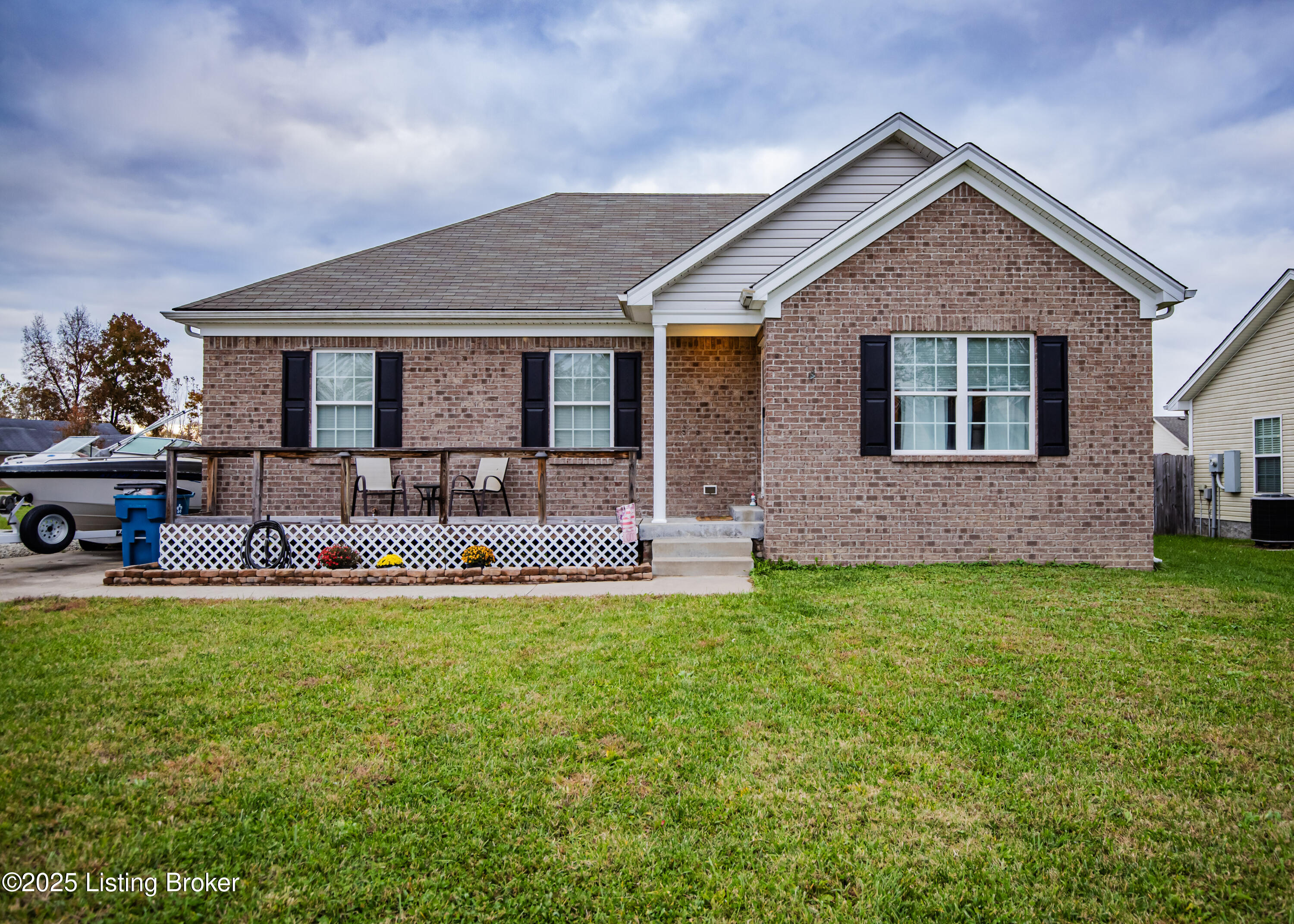 811 Tecumseh Dr