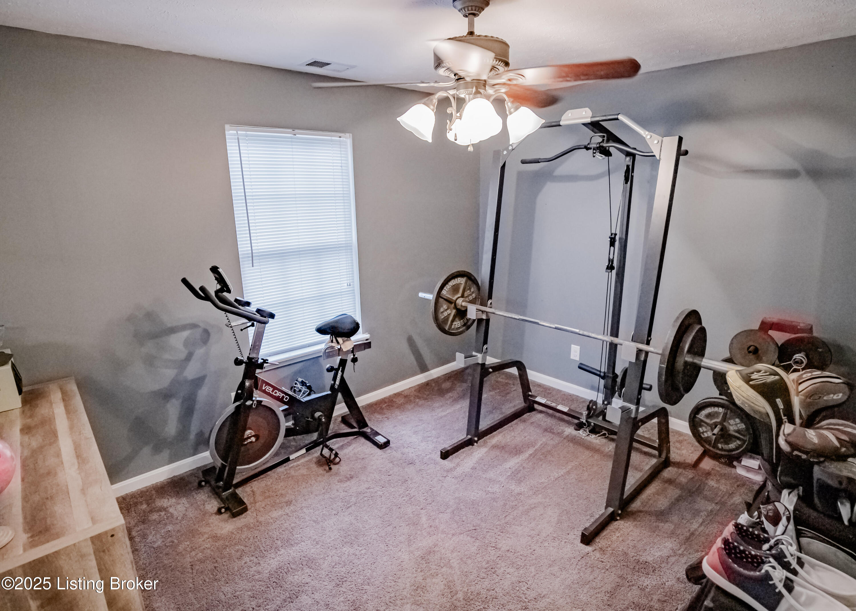 811 Tecumseh Dr