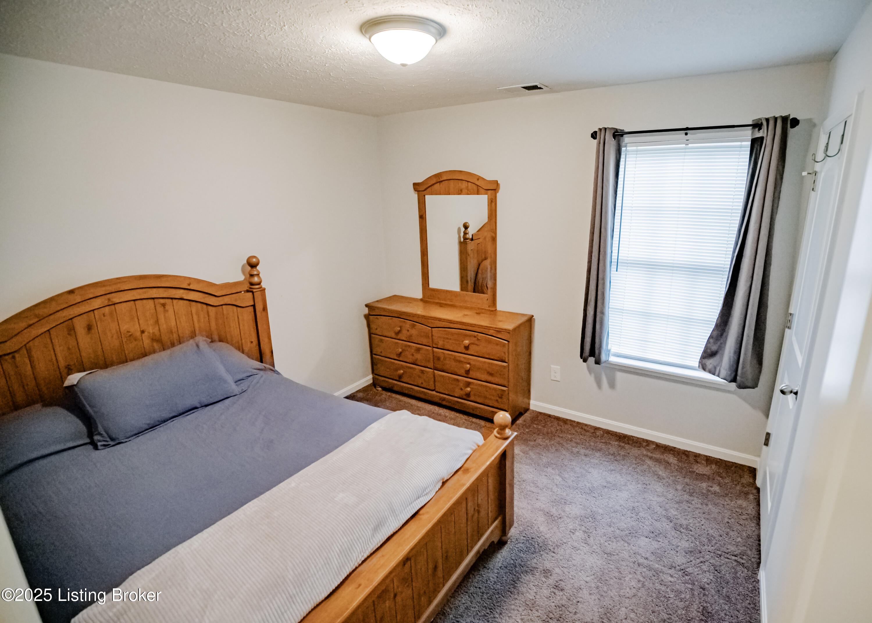 811 Tecumseh Dr