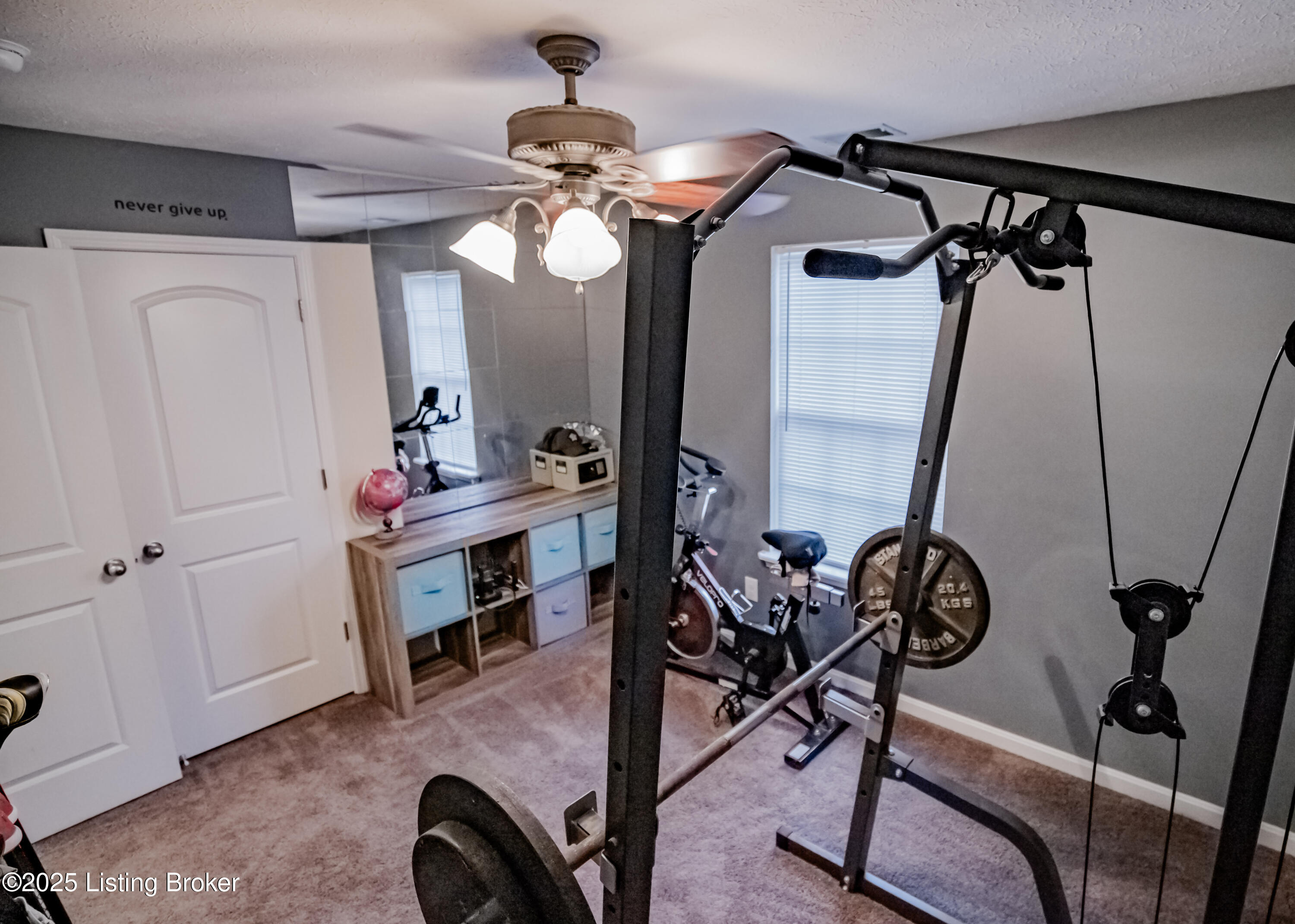 811 Tecumseh Dr