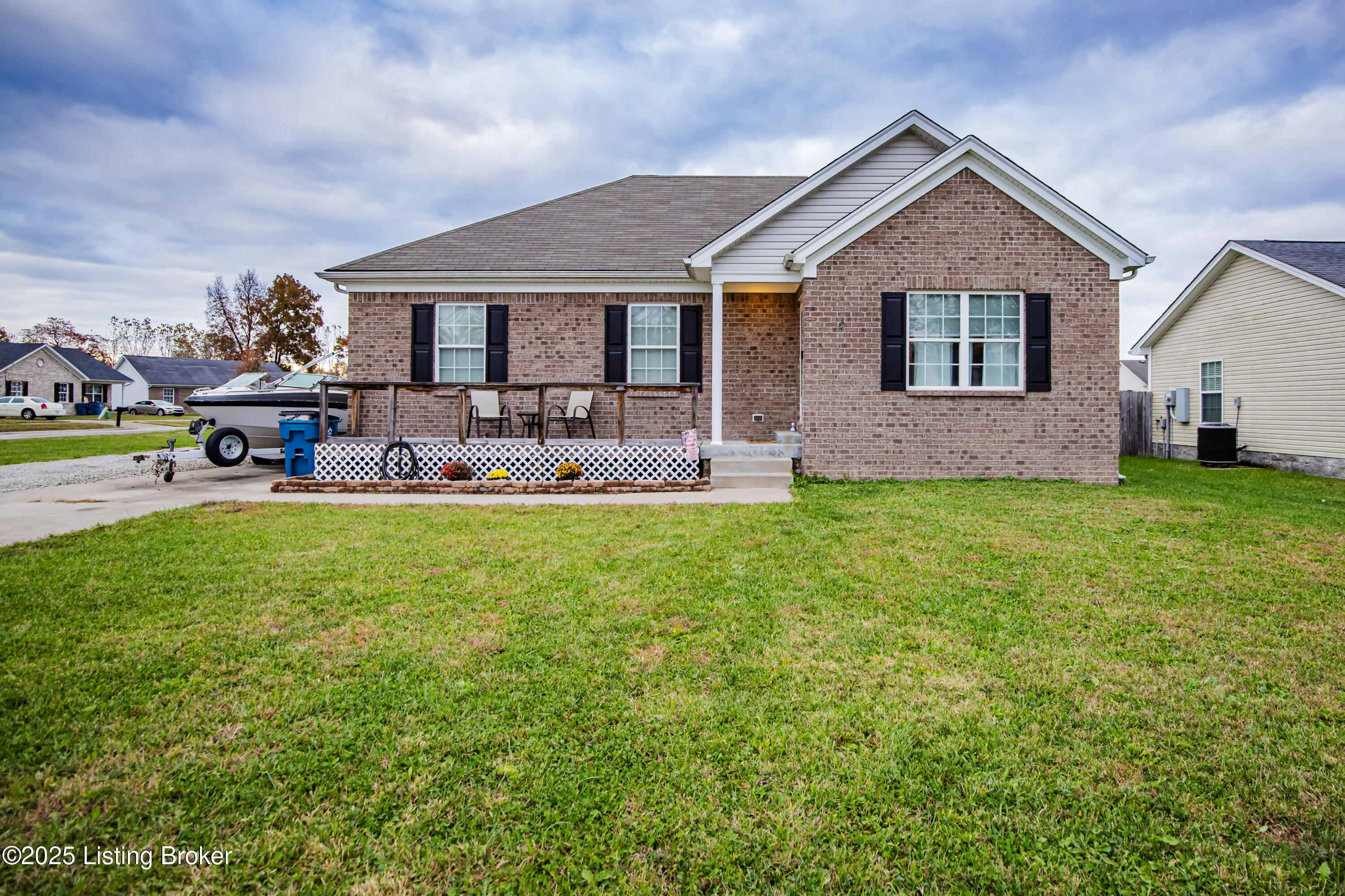 811 Tecumseh Dr