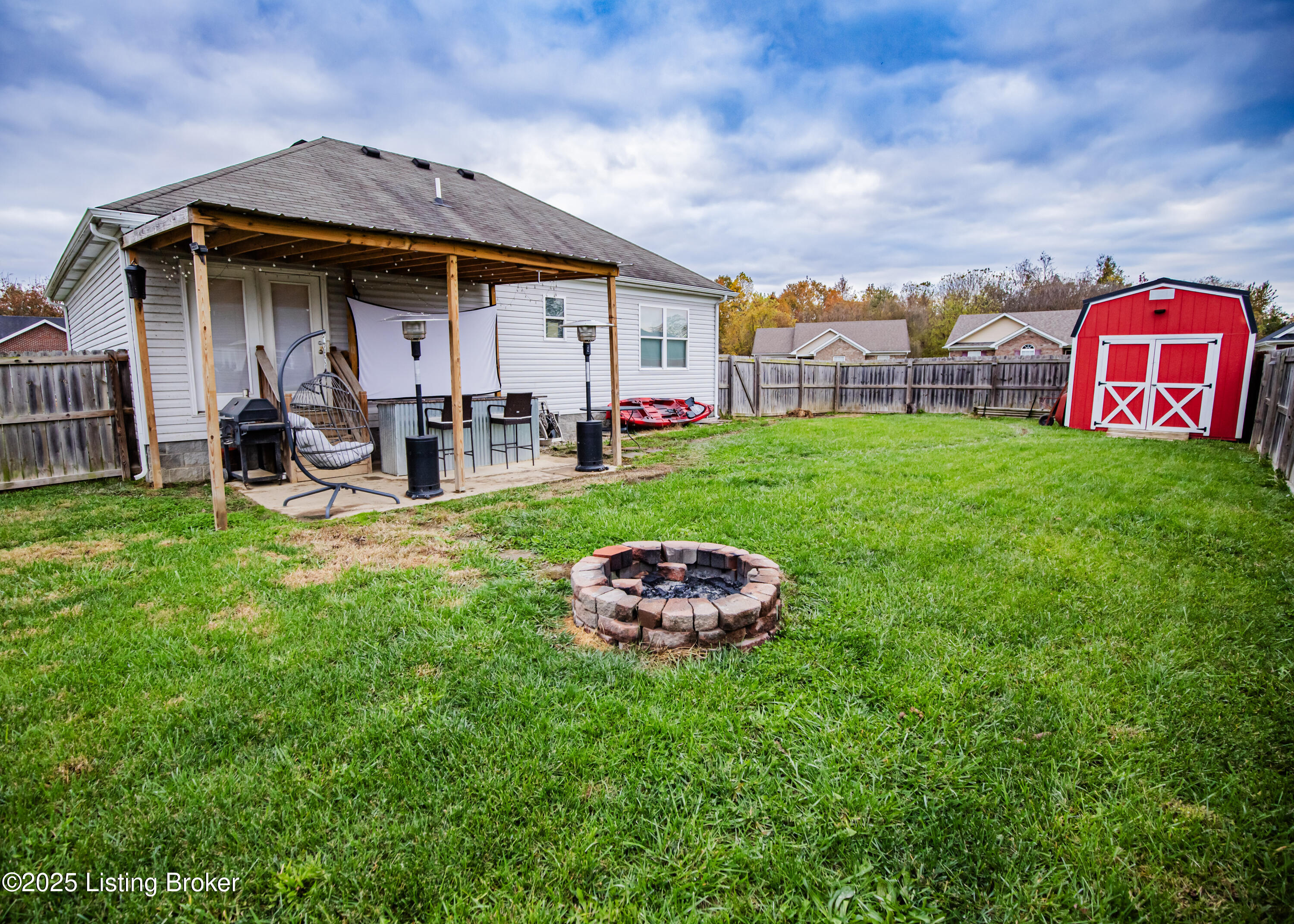 811 Tecumseh Dr
