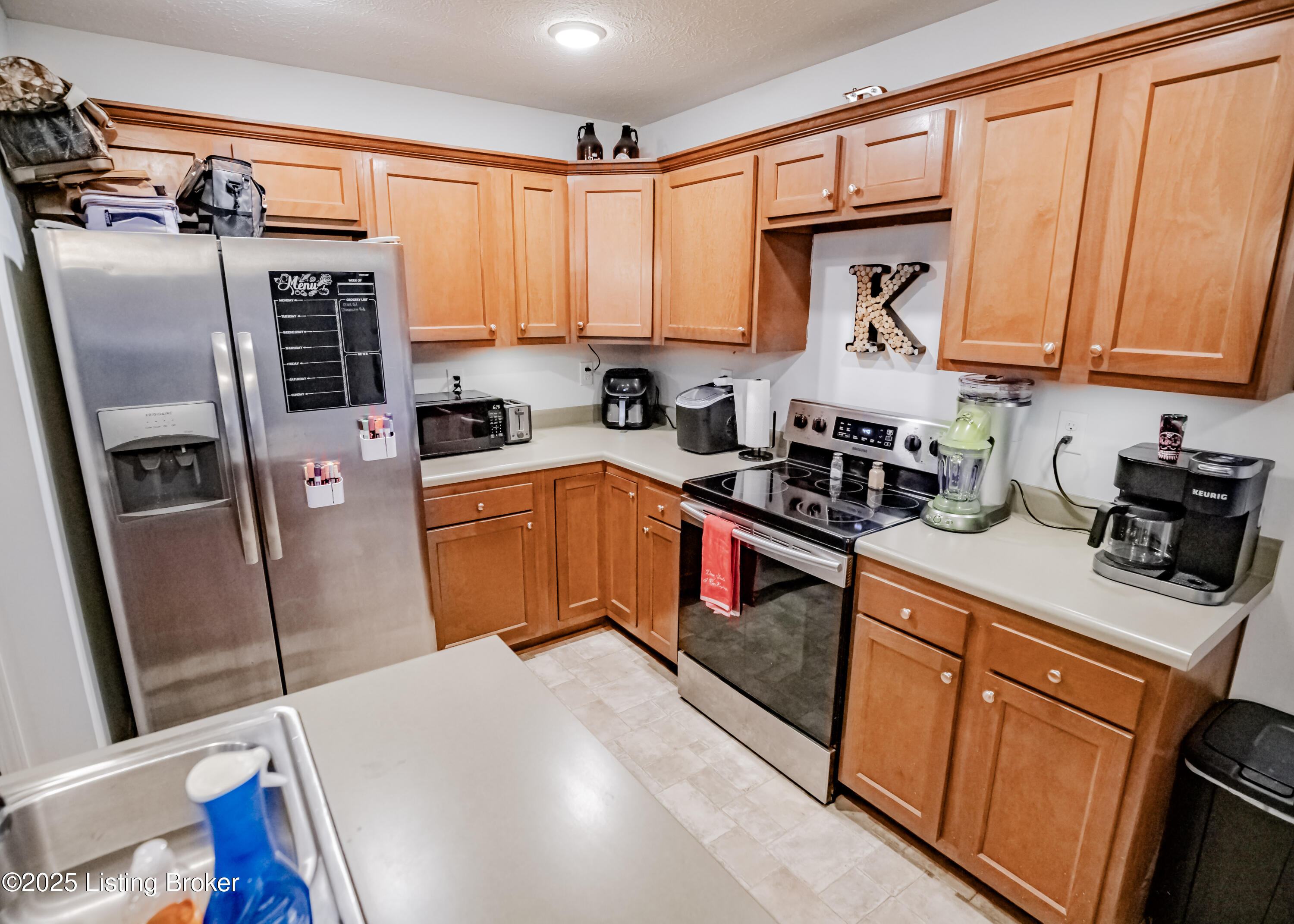 811 Tecumseh Dr