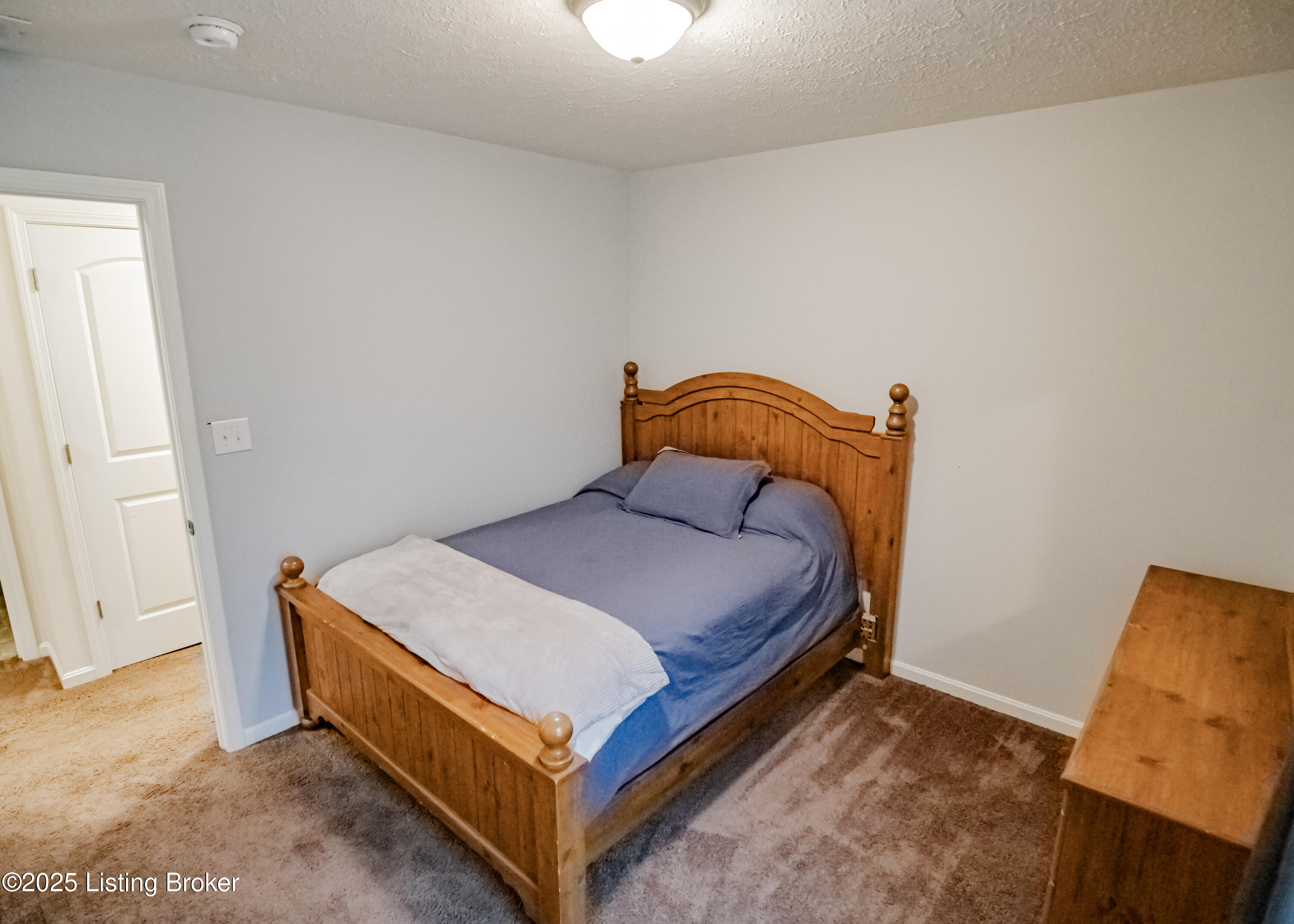 811 Tecumseh Dr
