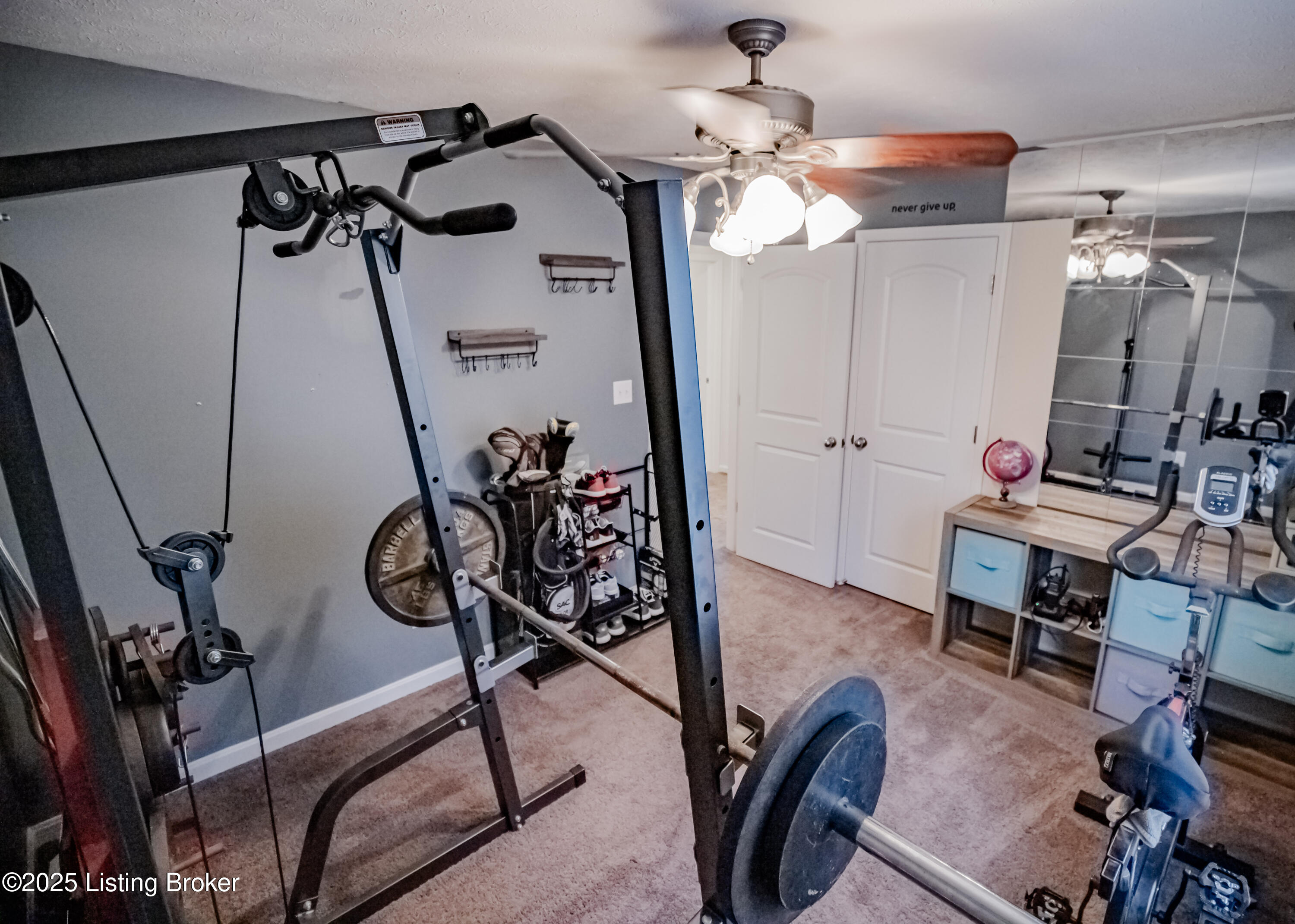 811 Tecumseh Dr