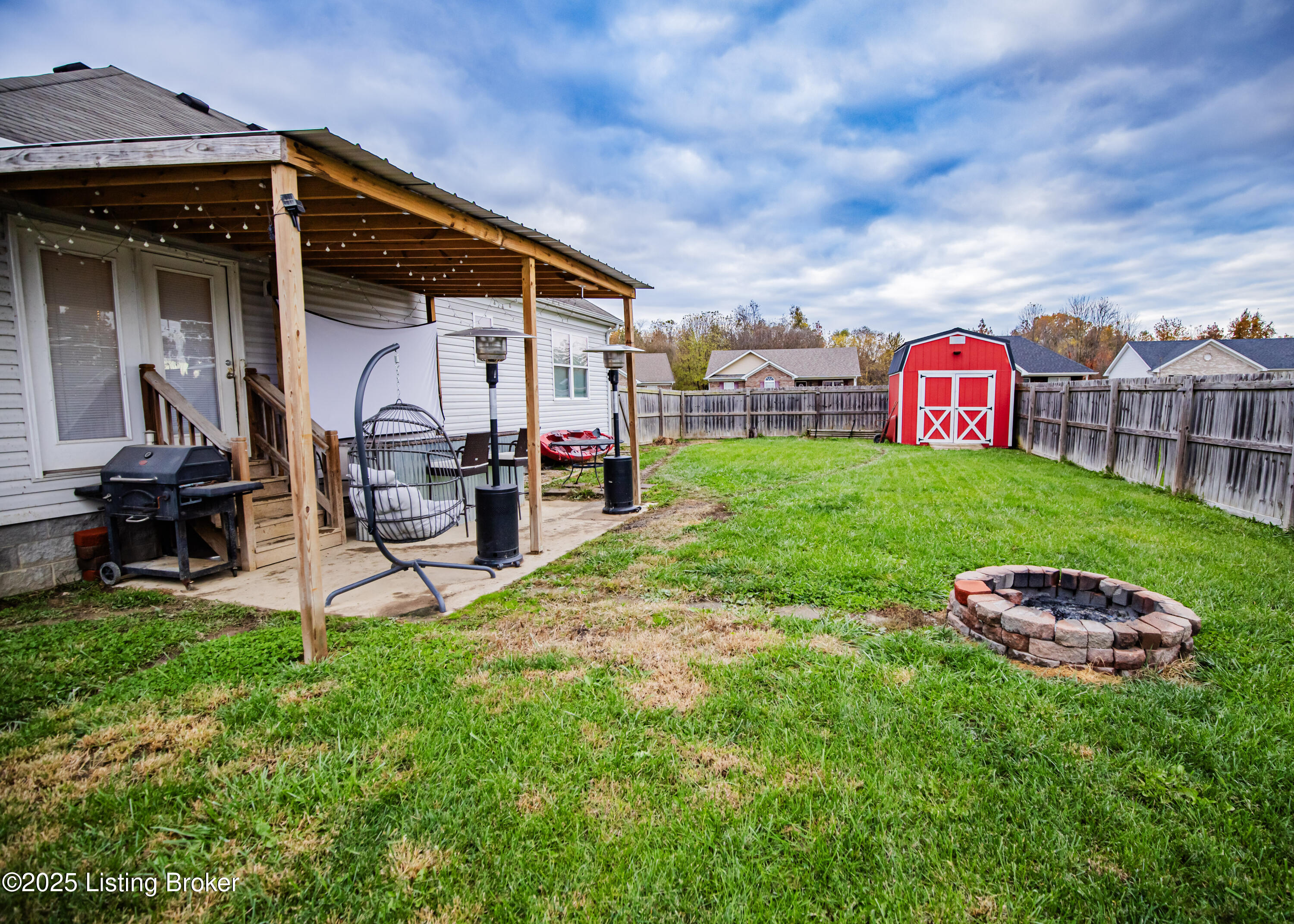 811 Tecumseh Dr