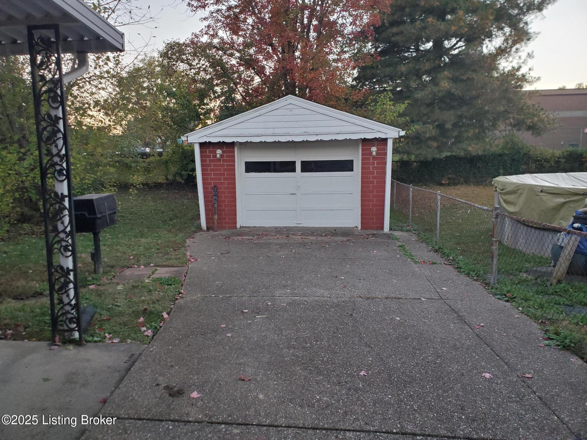 634 Edith Rd