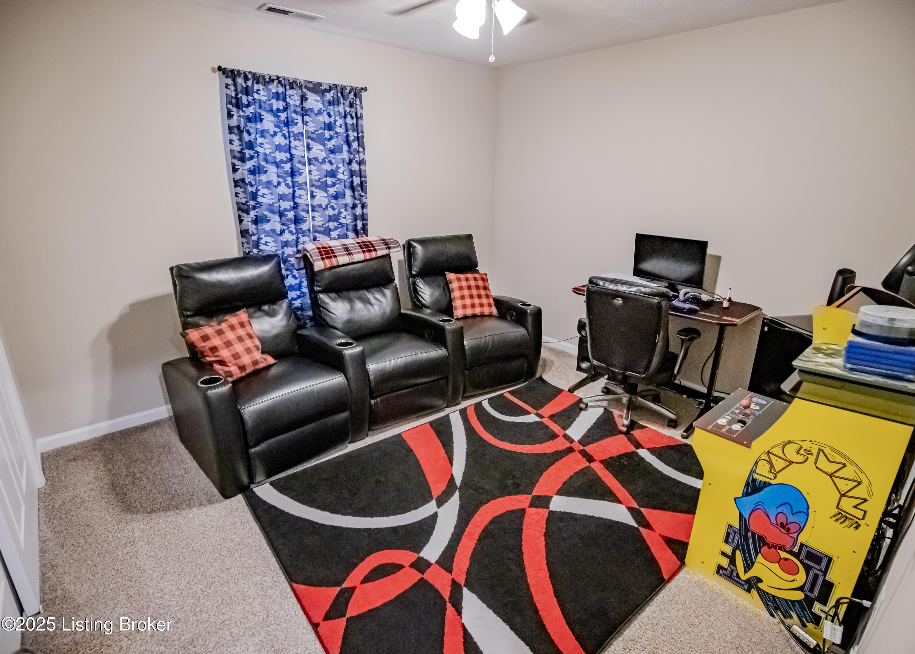 261 Boulders West Dr