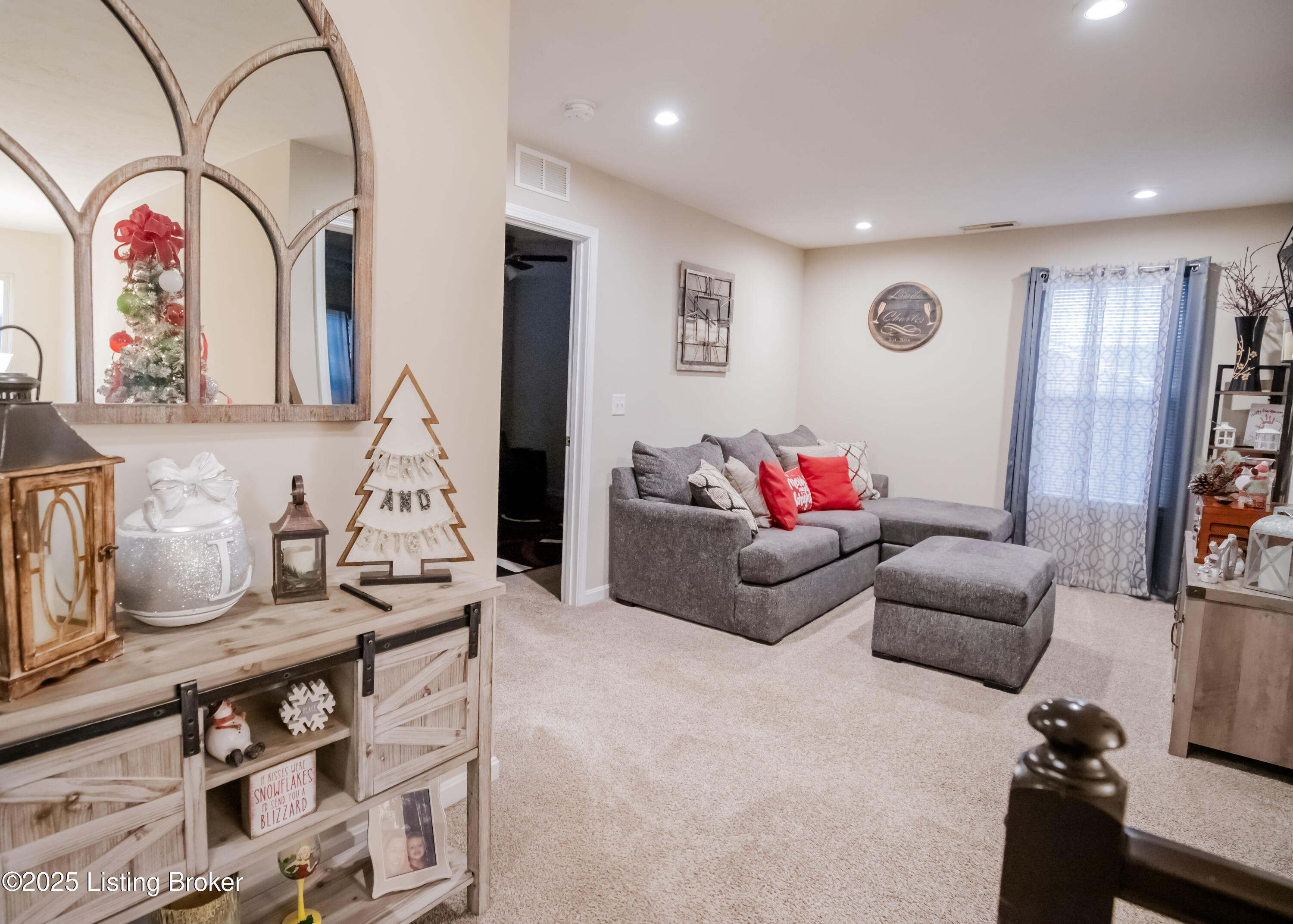 261 Boulders West Dr