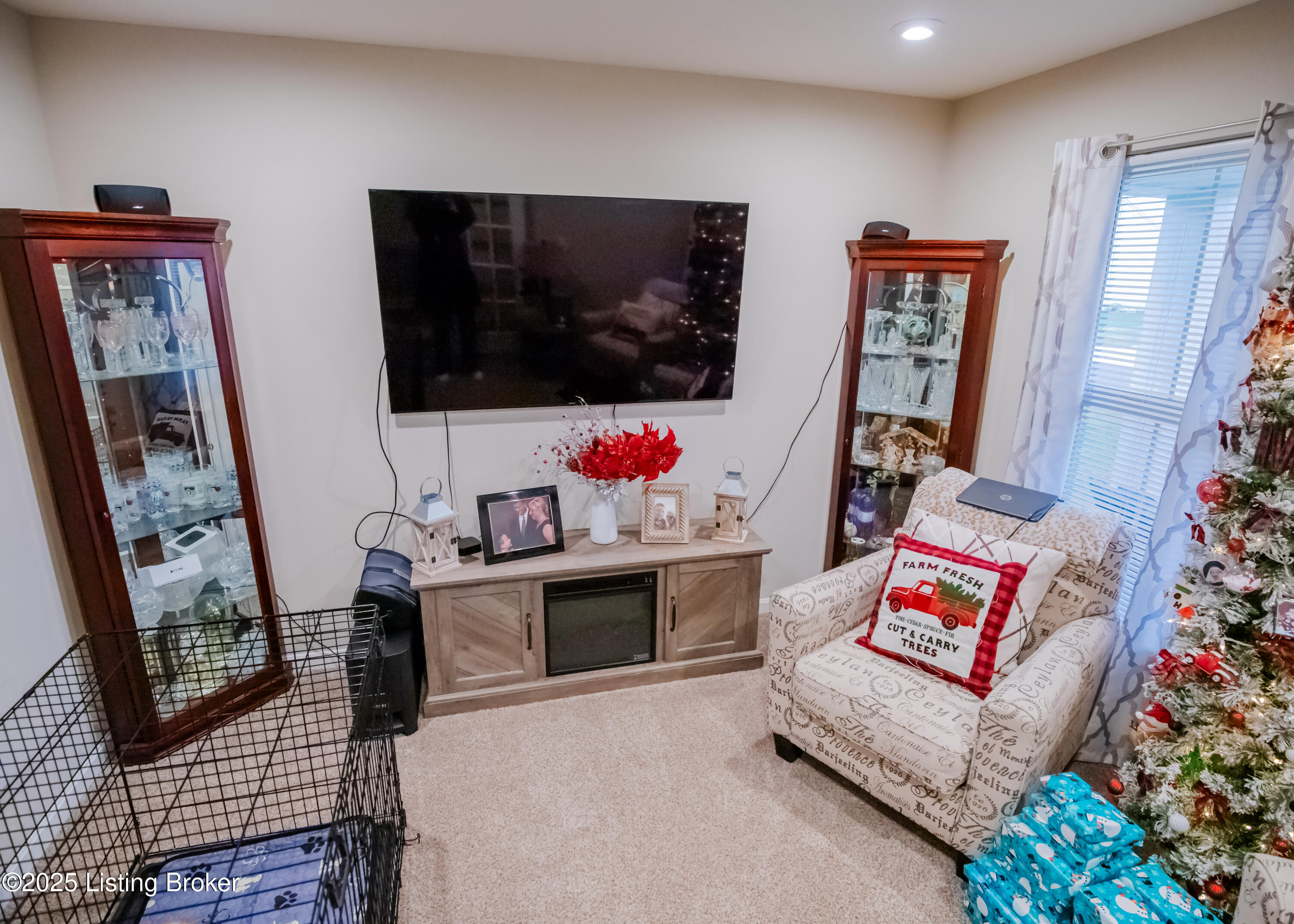 261 Boulders West Dr