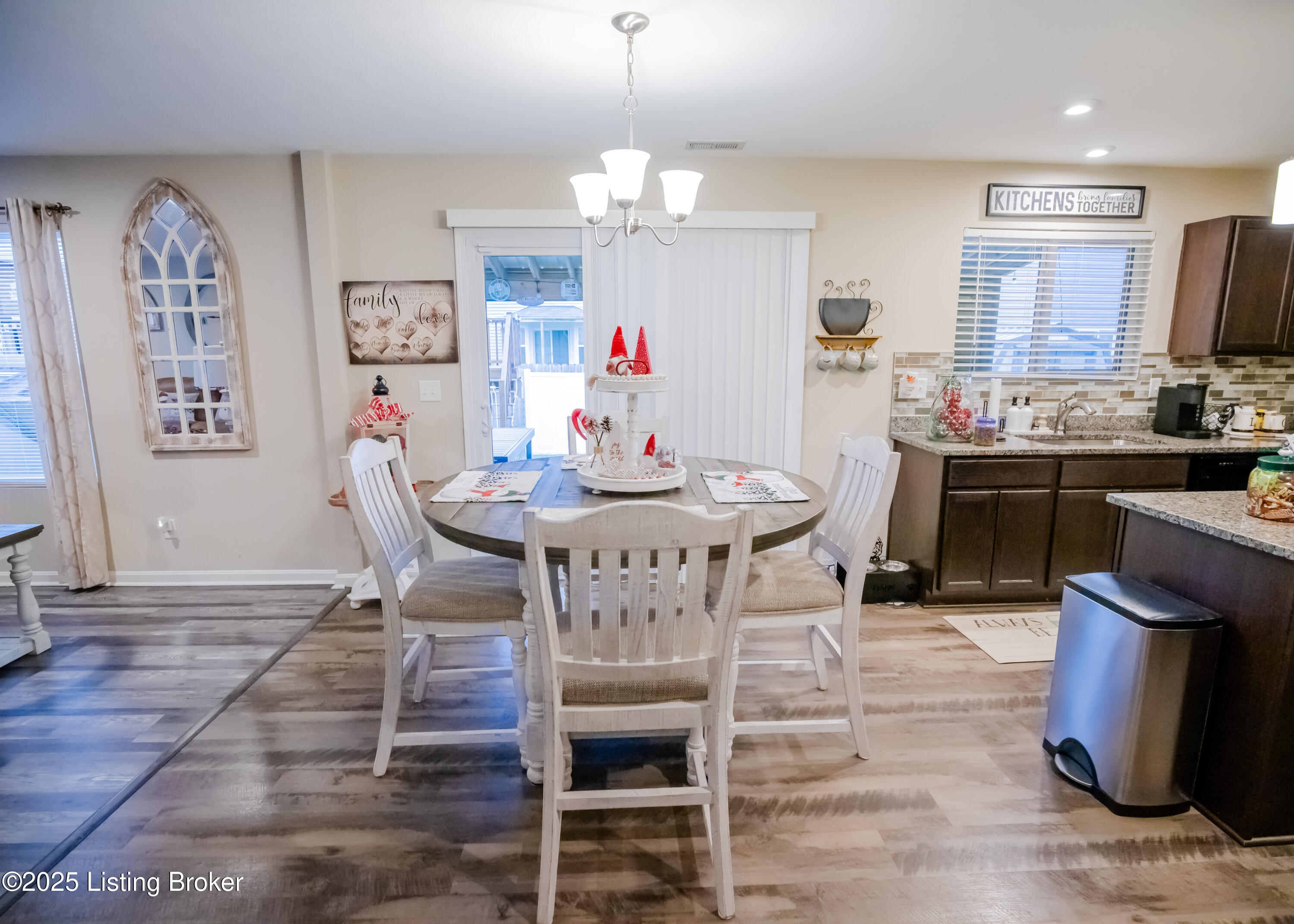 261 Boulders West Dr