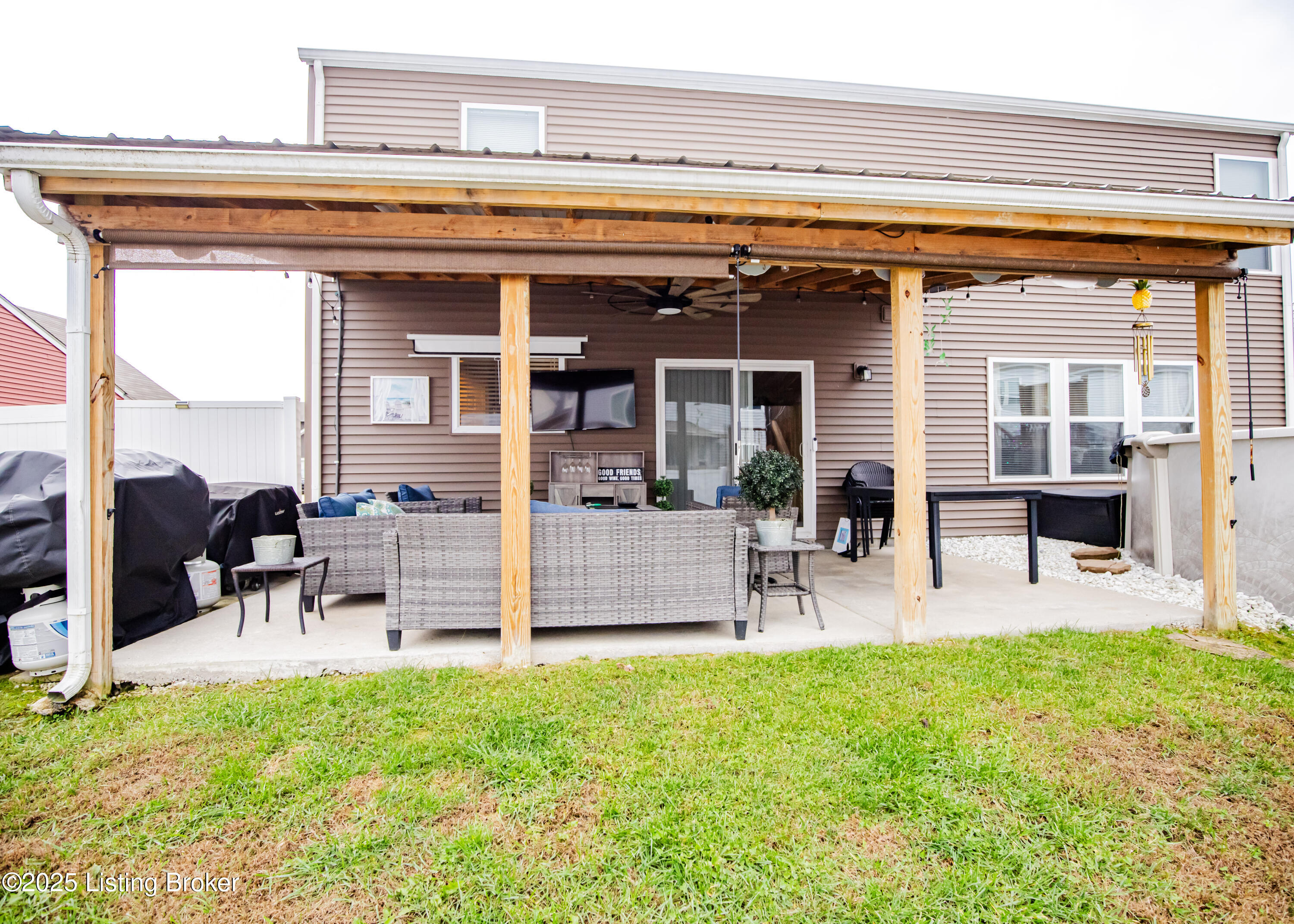 261 Boulders West Dr