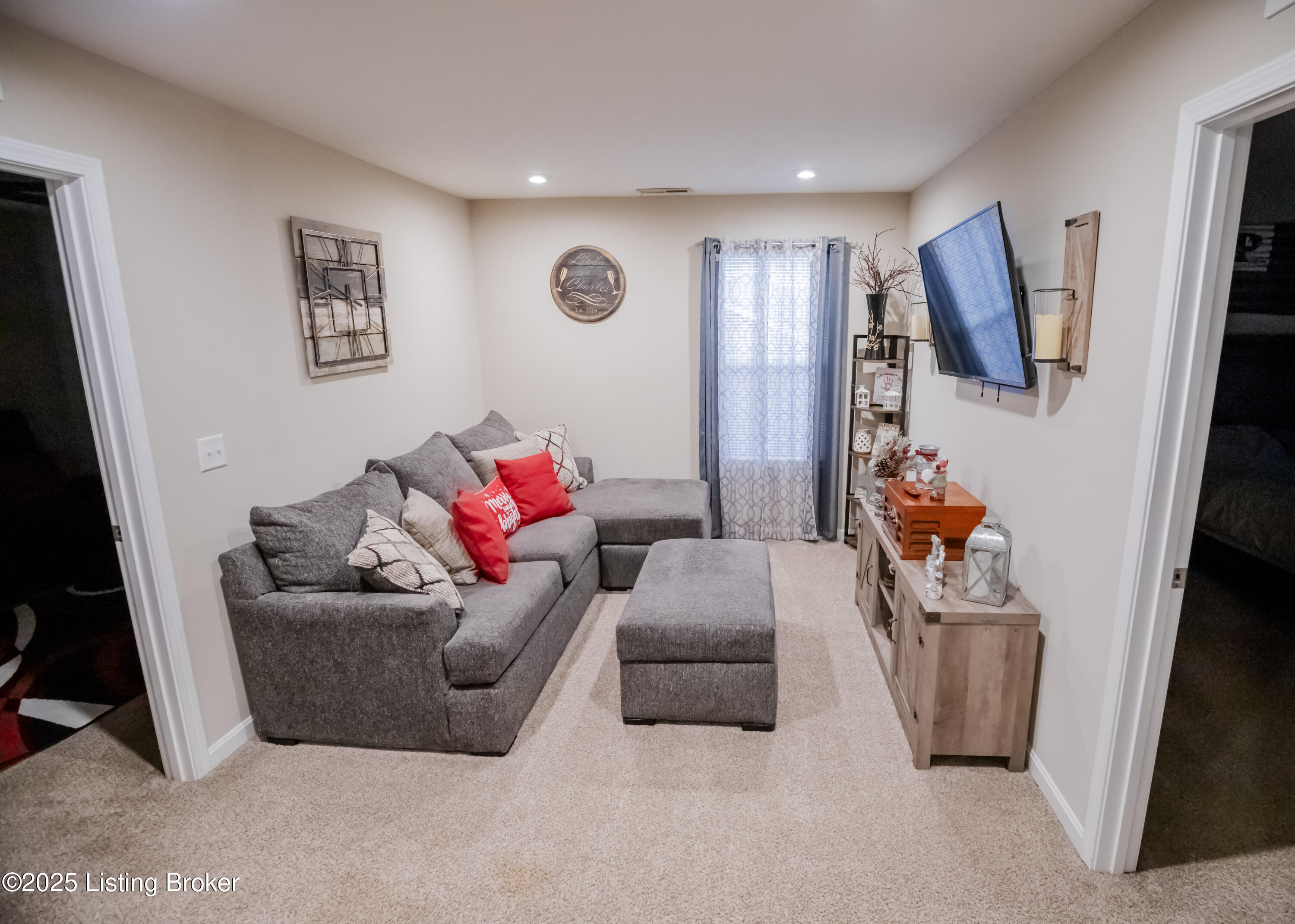 261 Boulders West Dr