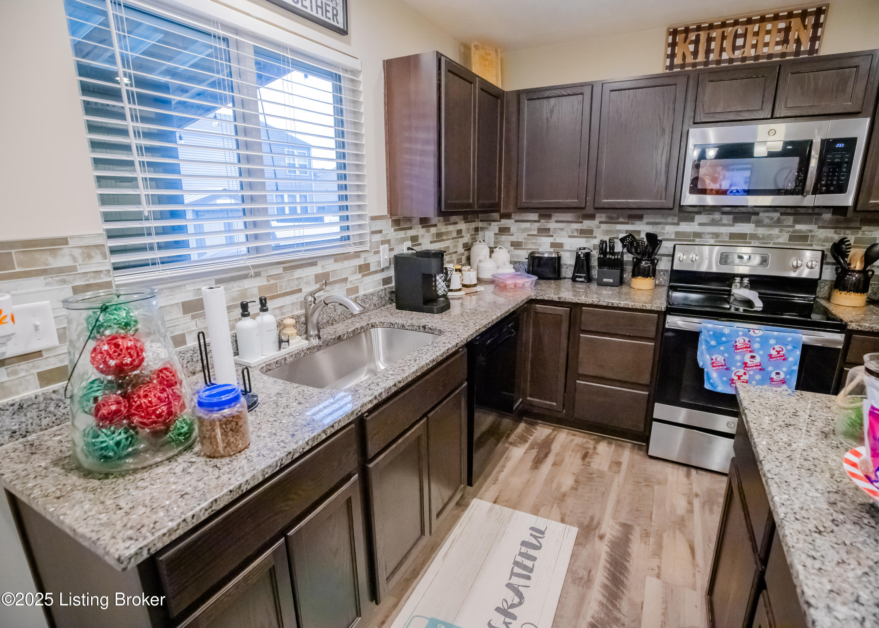 261 Boulders West Dr