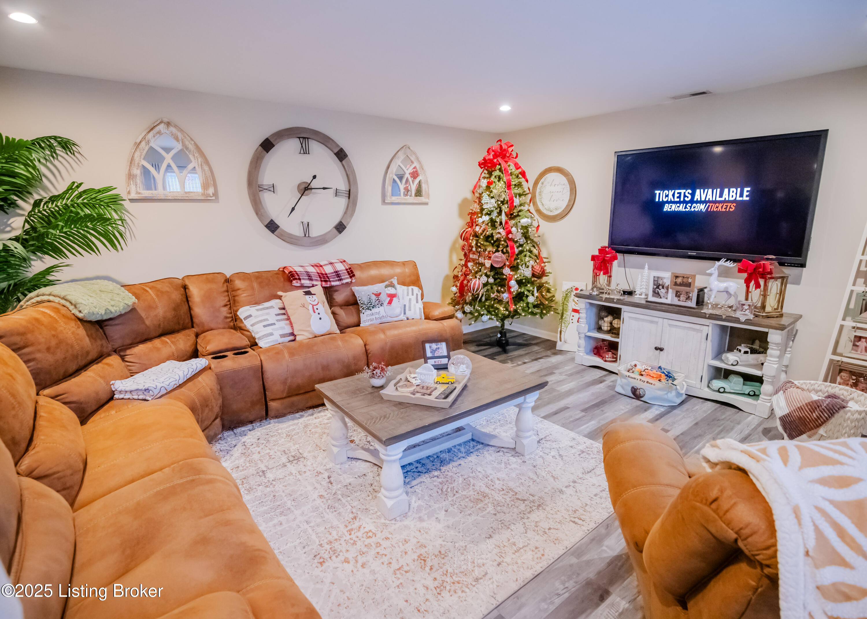 261 Boulders West Dr