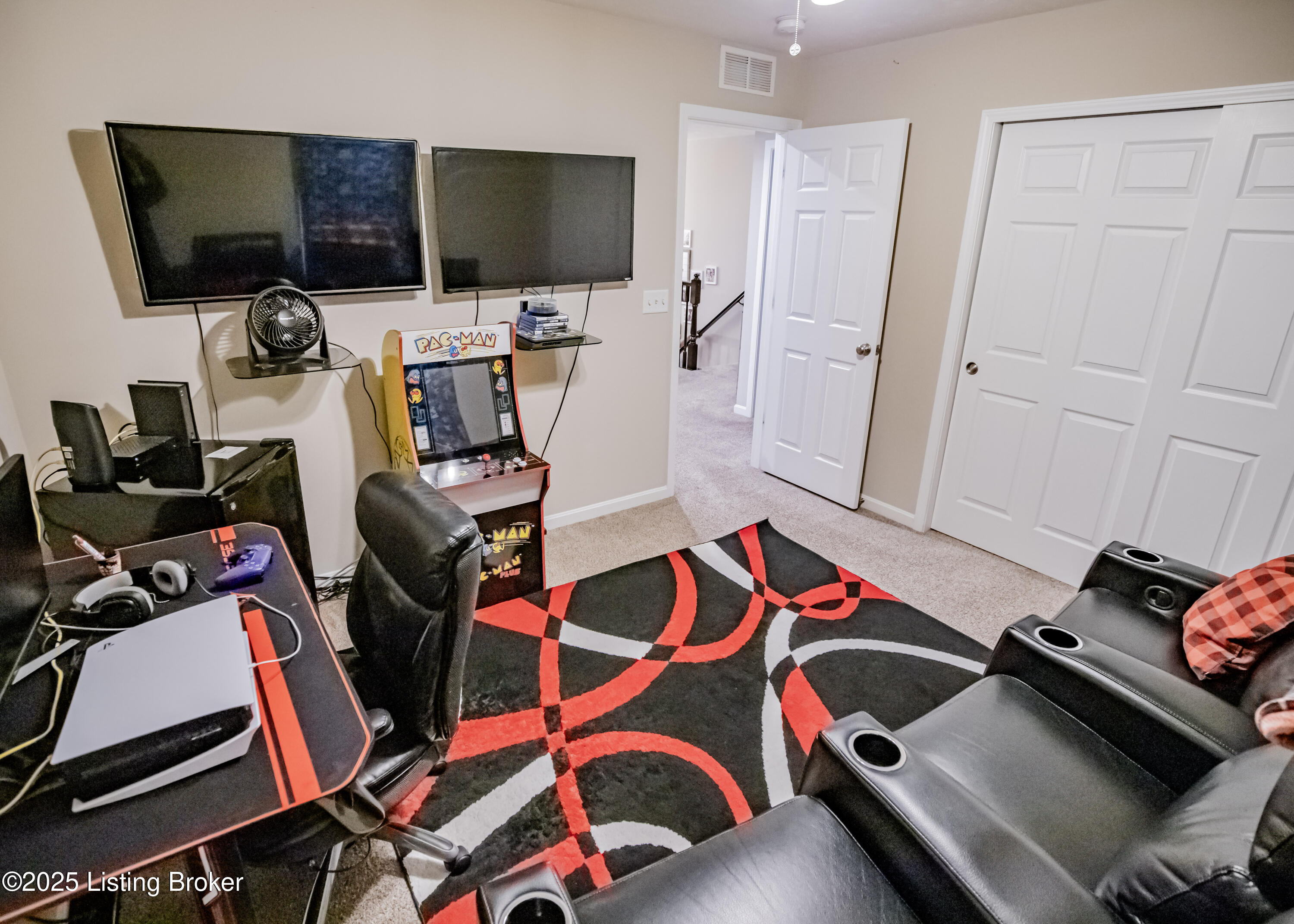 261 Boulders West Dr