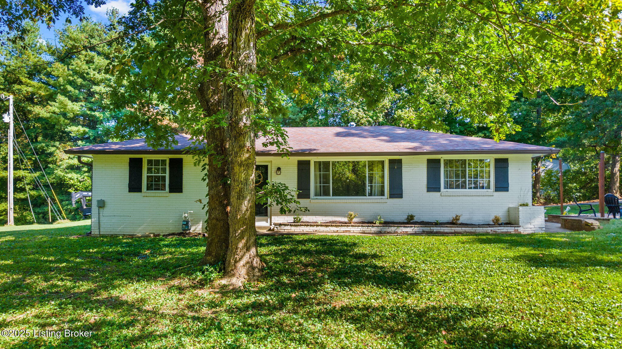 490 Fisher Ln