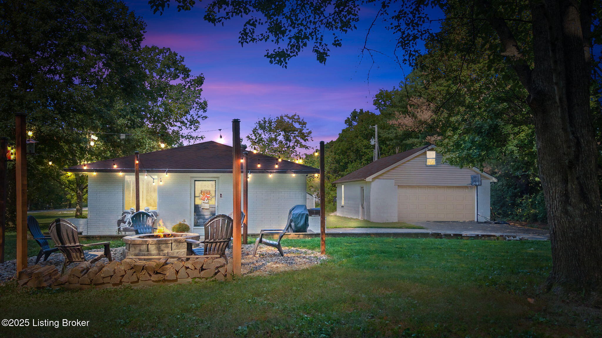 490 Fisher Ln