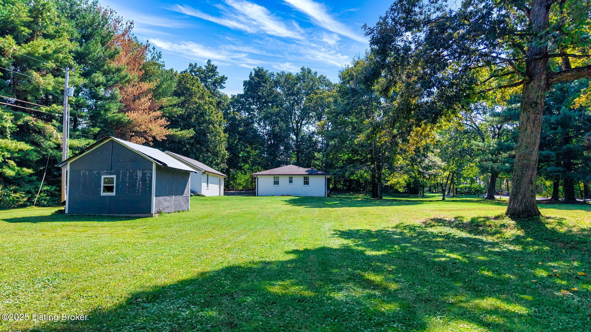 490 Fisher Ln