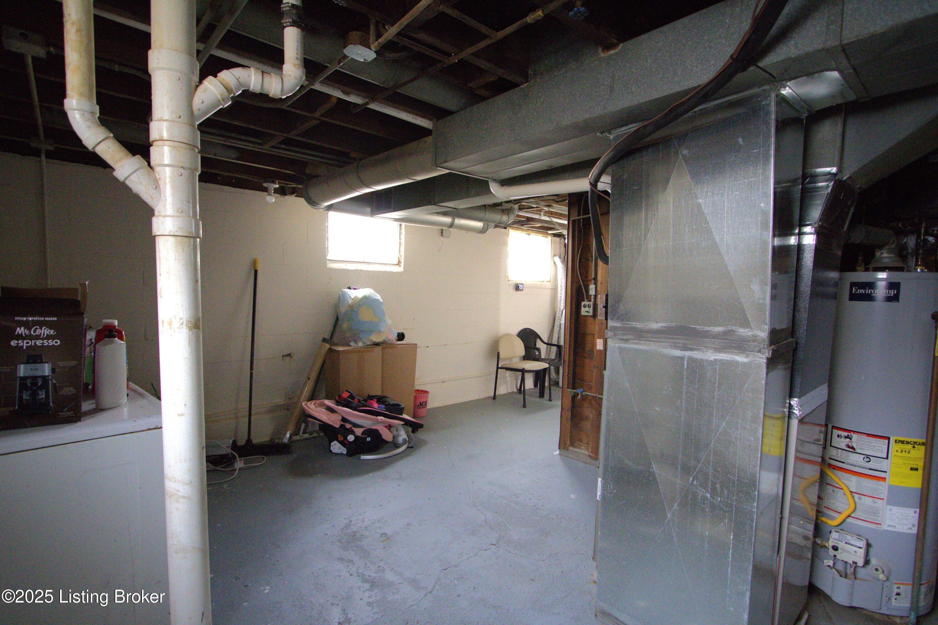 1009 W Ashland Ave