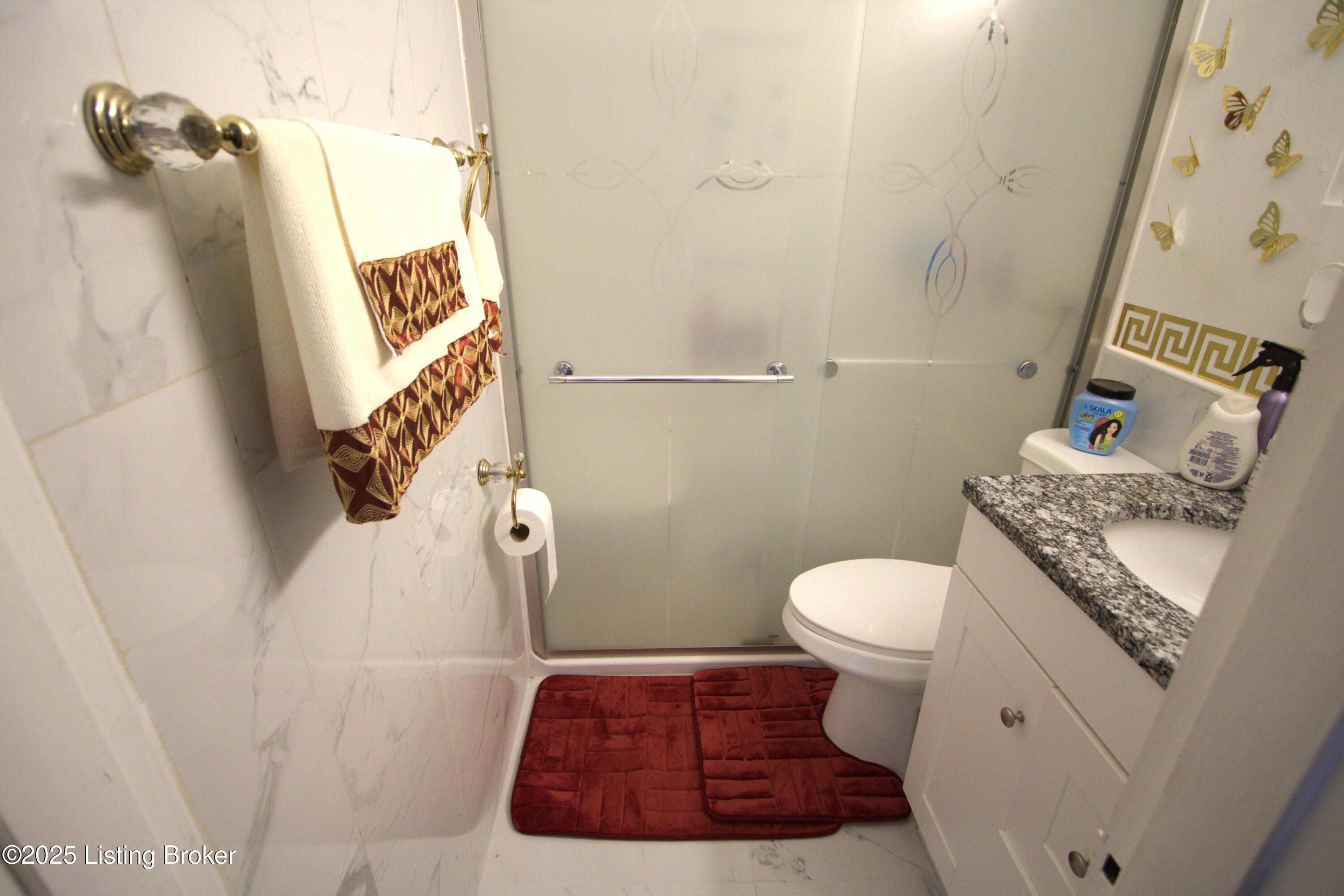 1009 W Ashland Ave