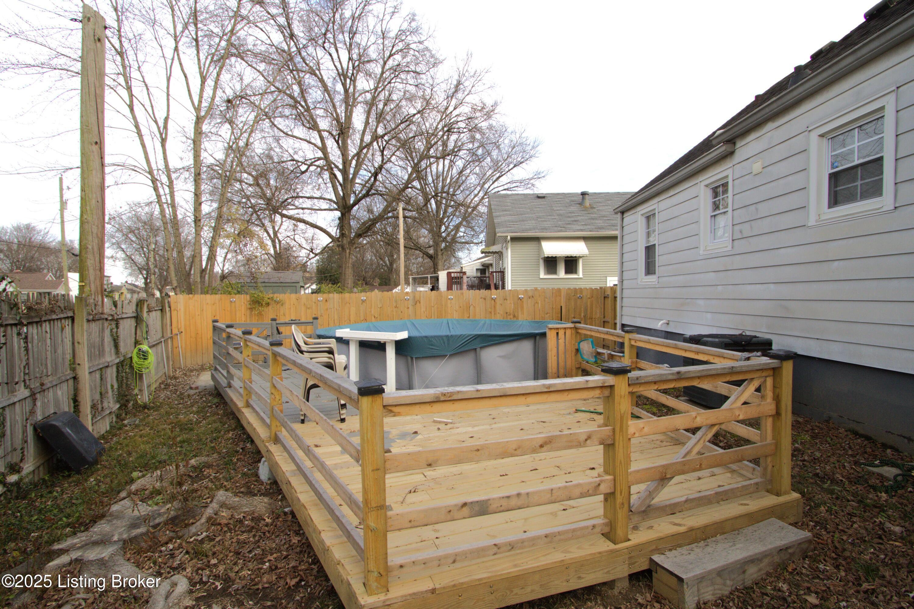 1009 W Ashland Ave
