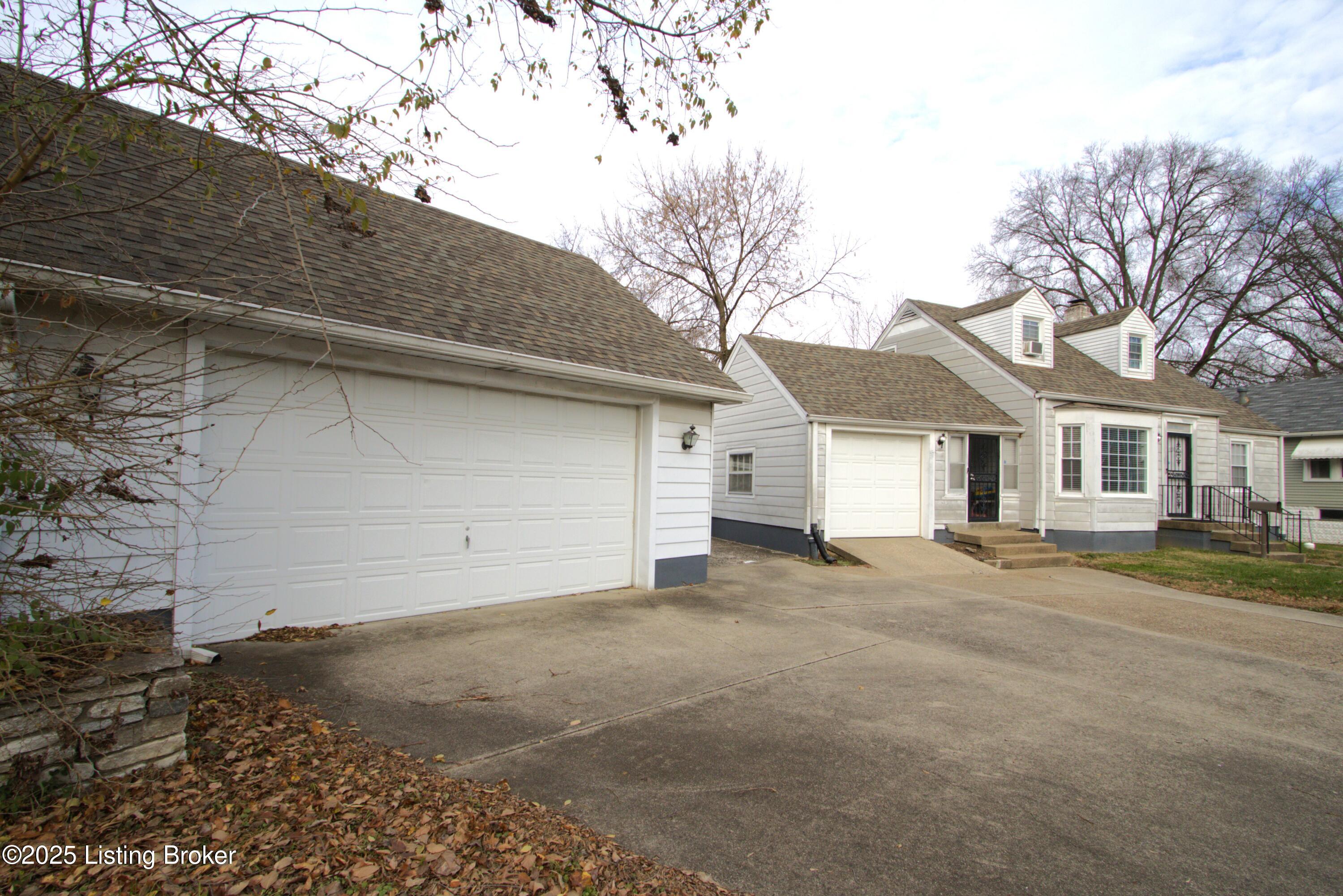 1009 W Ashland Ave