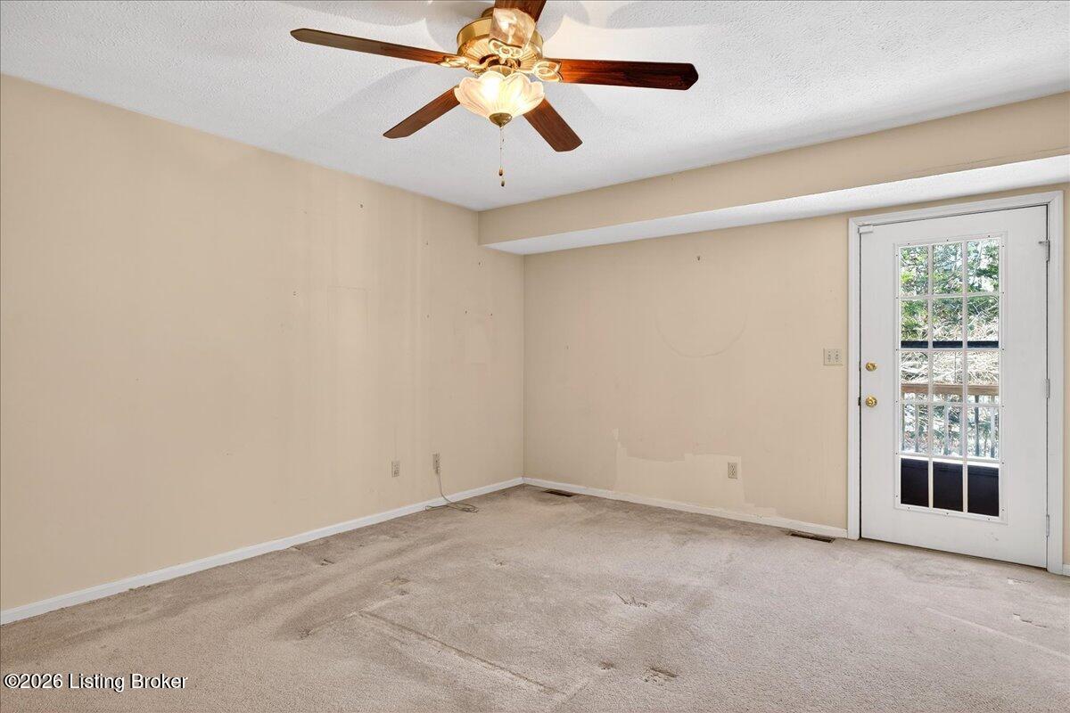 881 Deerwood Dr