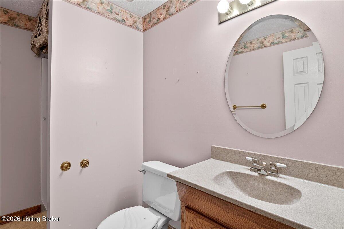 881 Deerwood Dr