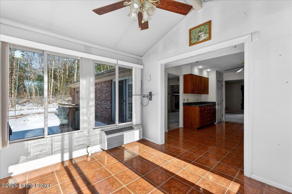 881 Deerwood Dr