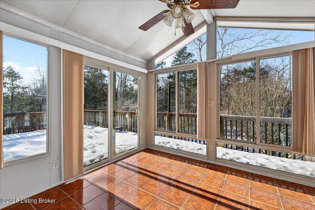 881 Deerwood Dr
