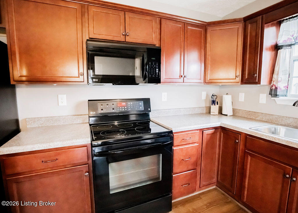 401 Golden Wing Rd