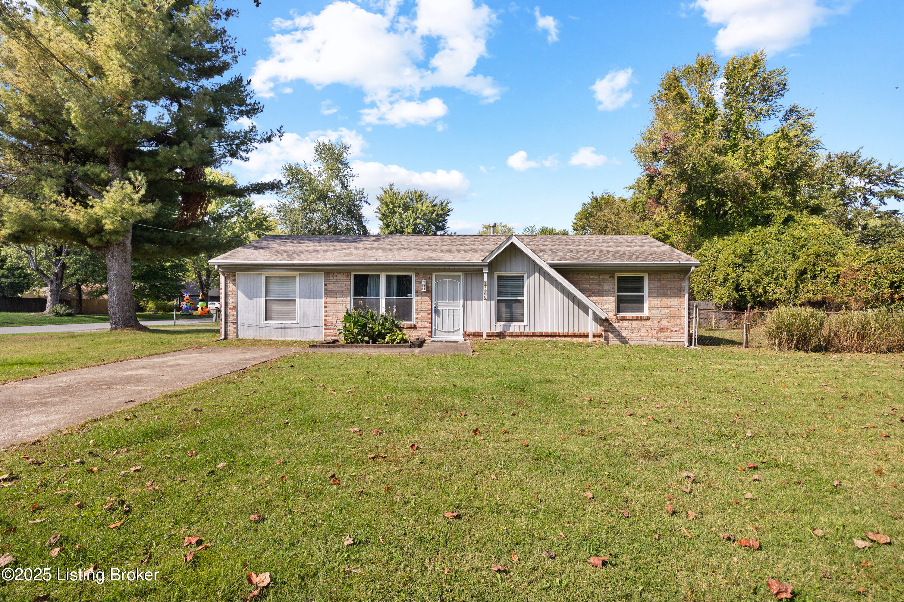 7520 Blue Wing Dr