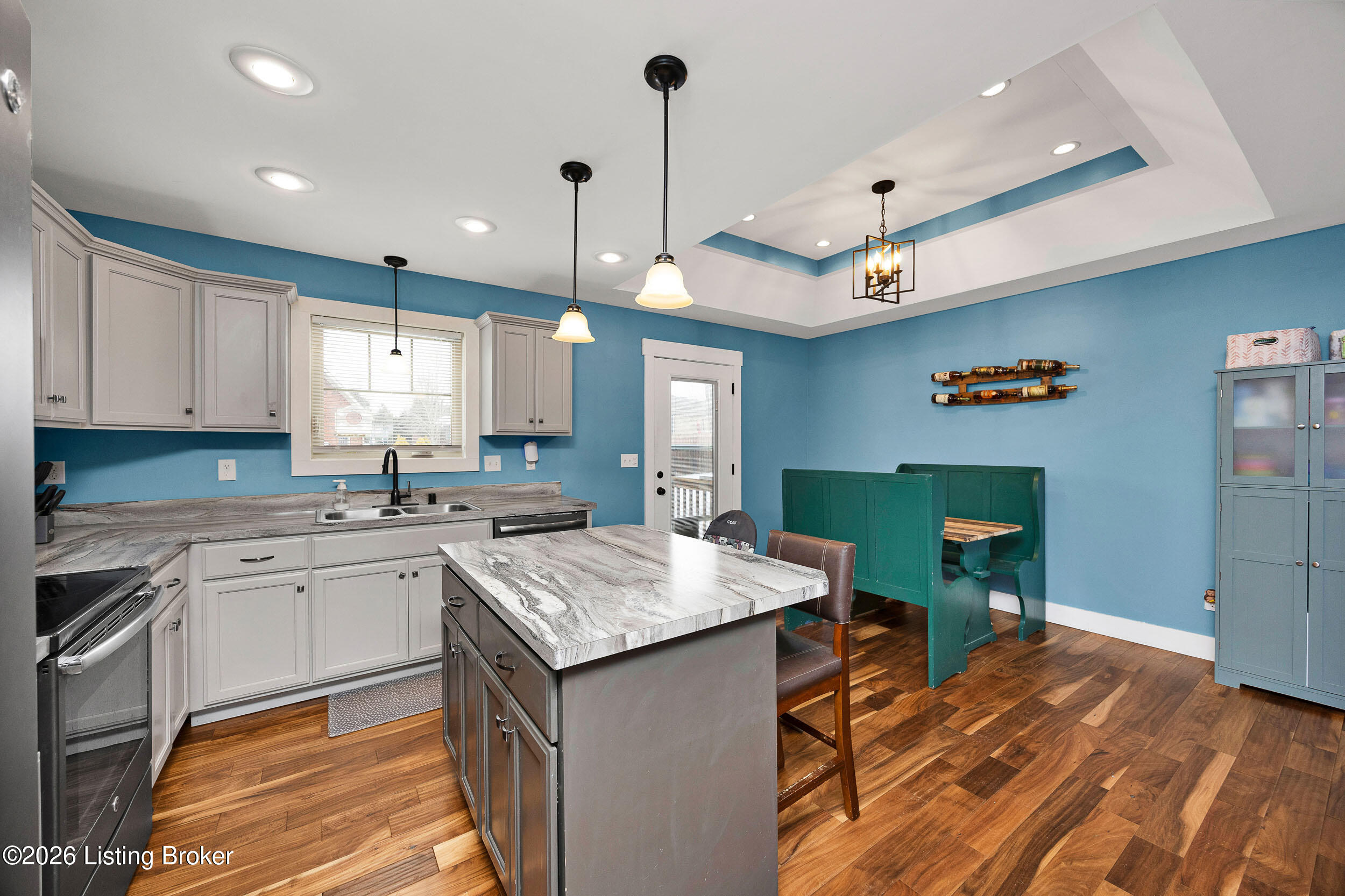 114 Delaware Ct