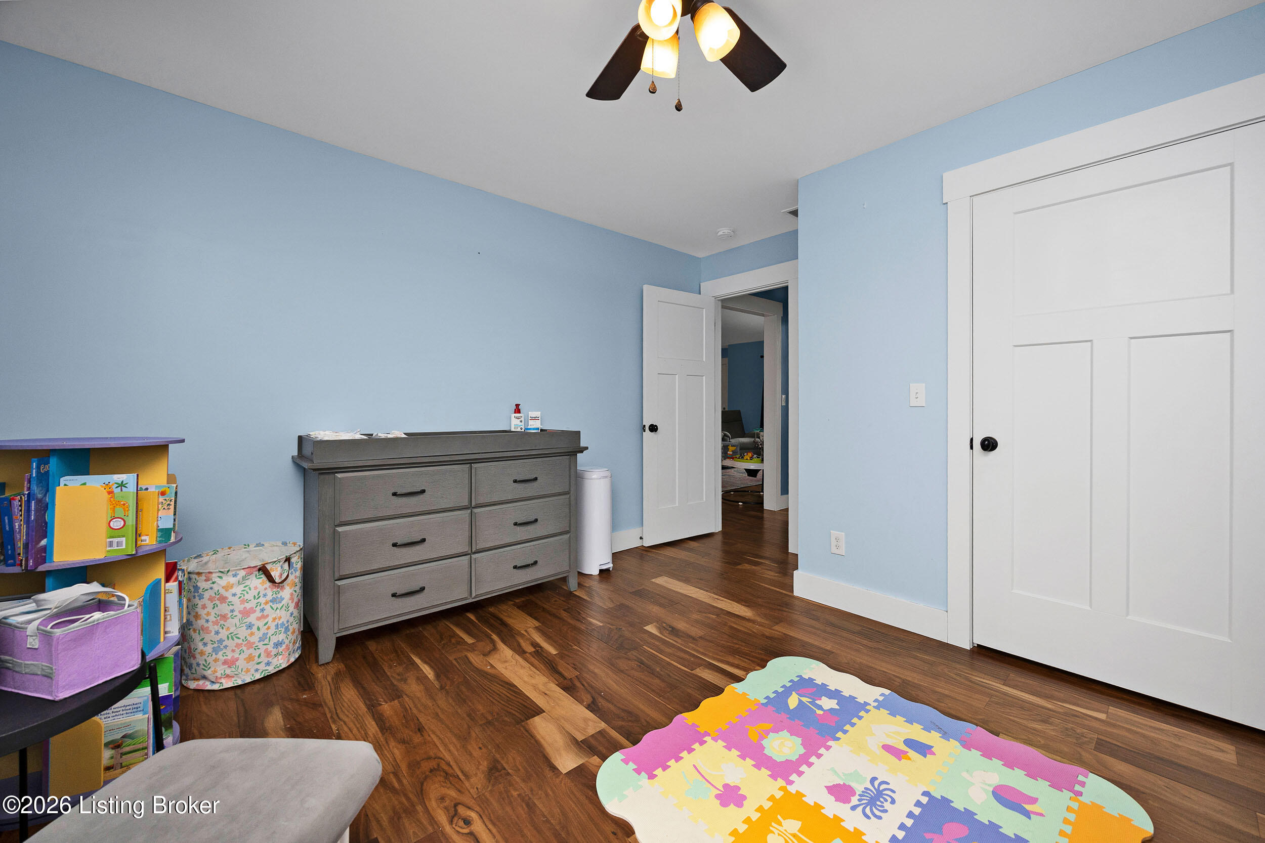 114 Delaware Ct