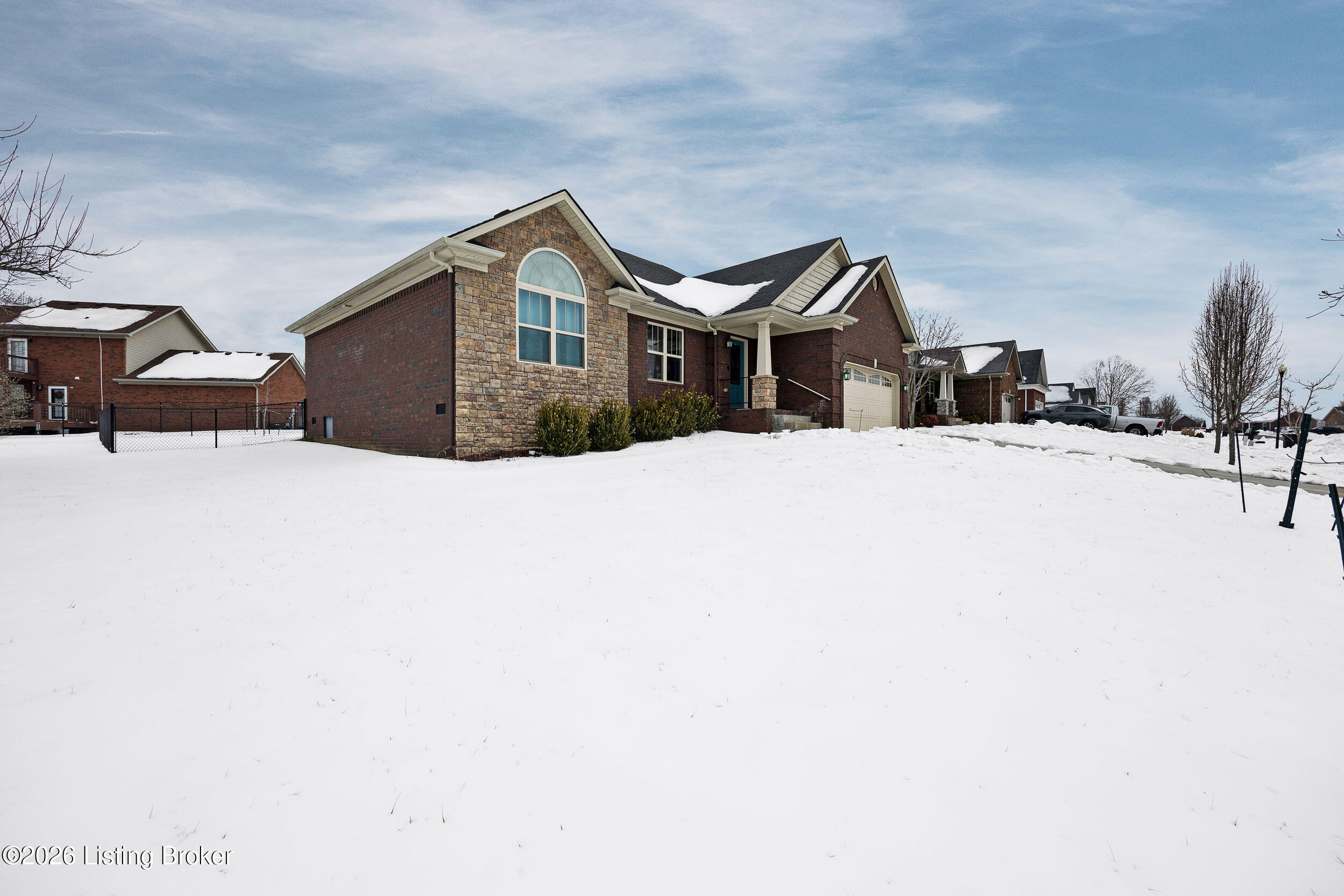 114 Delaware Ct