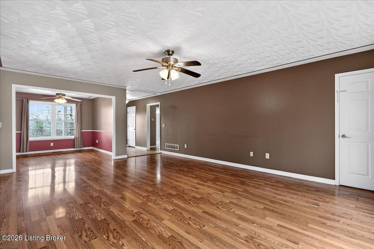 217 Bolton Ct