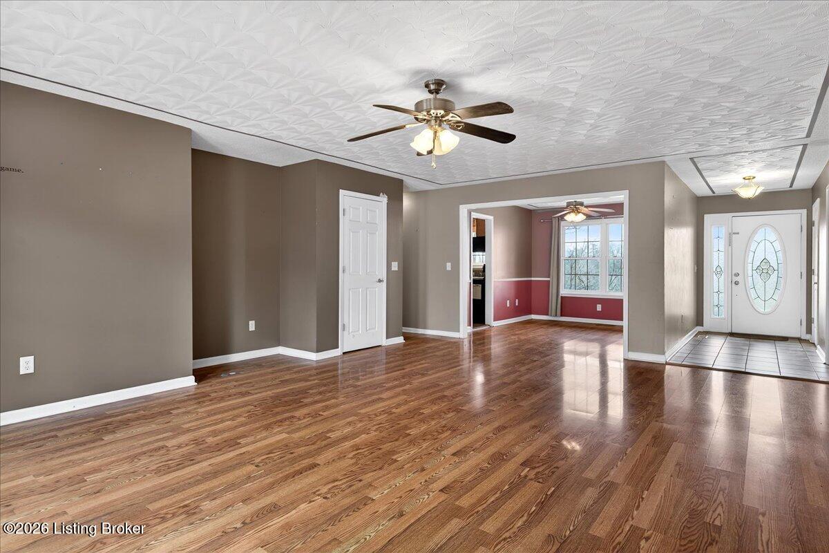 217 Bolton Ct