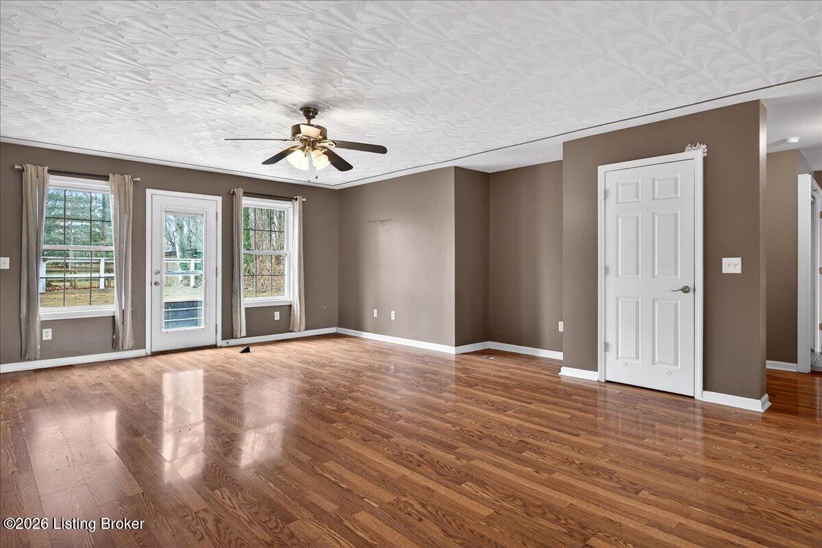 217 Bolton Ct