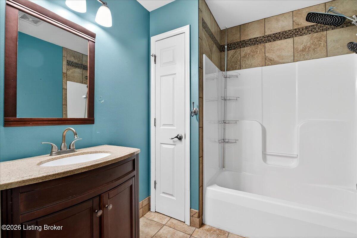 217 Bolton Ct