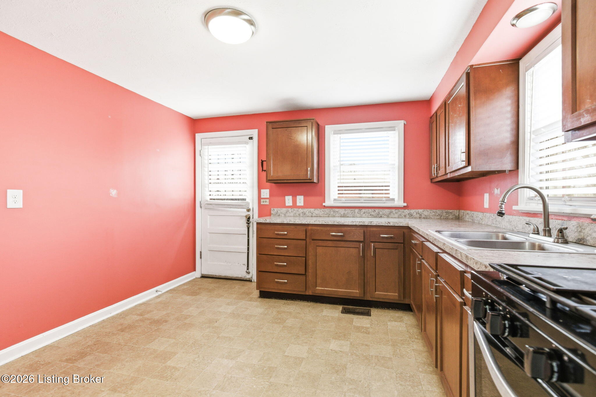 2115 Lower Hunters Trace