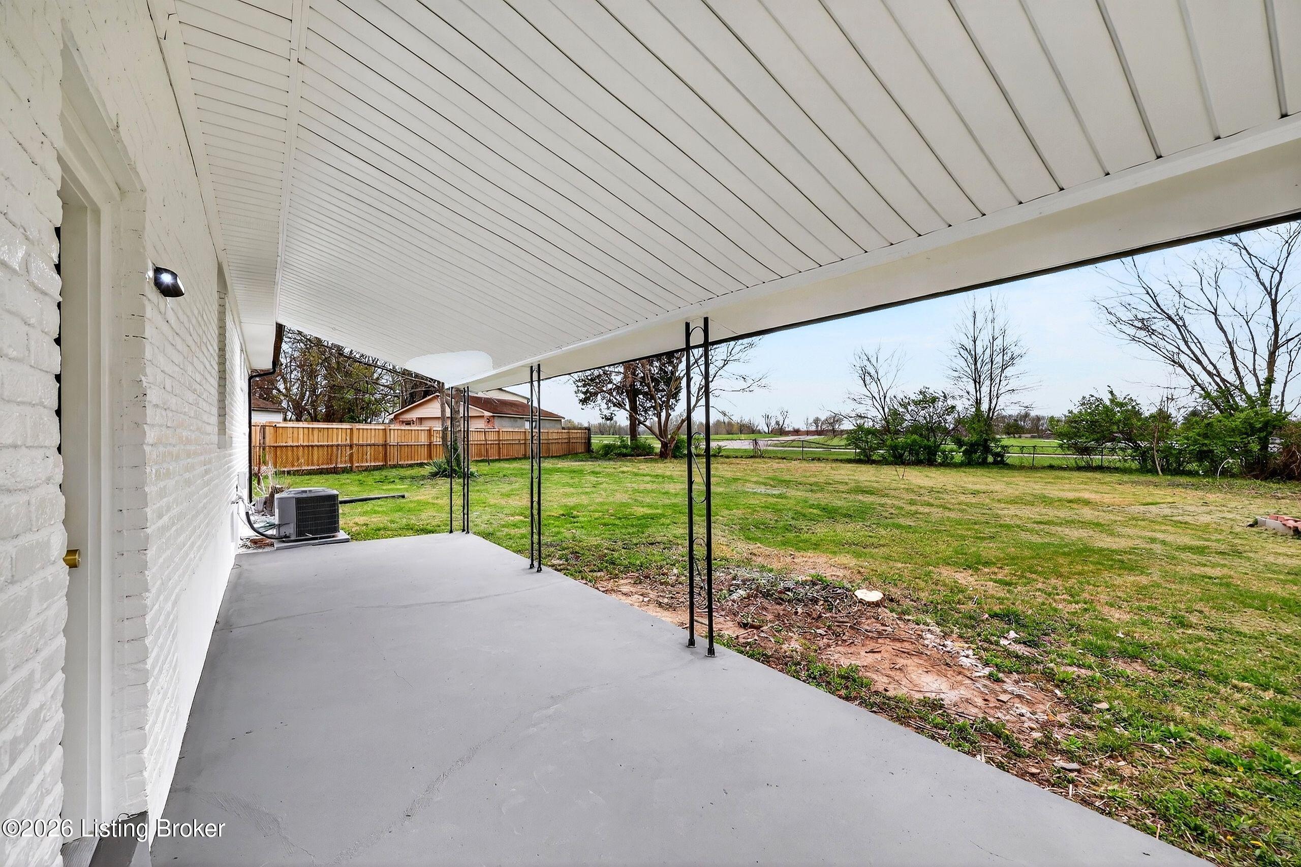 5202 Chasewood Pl