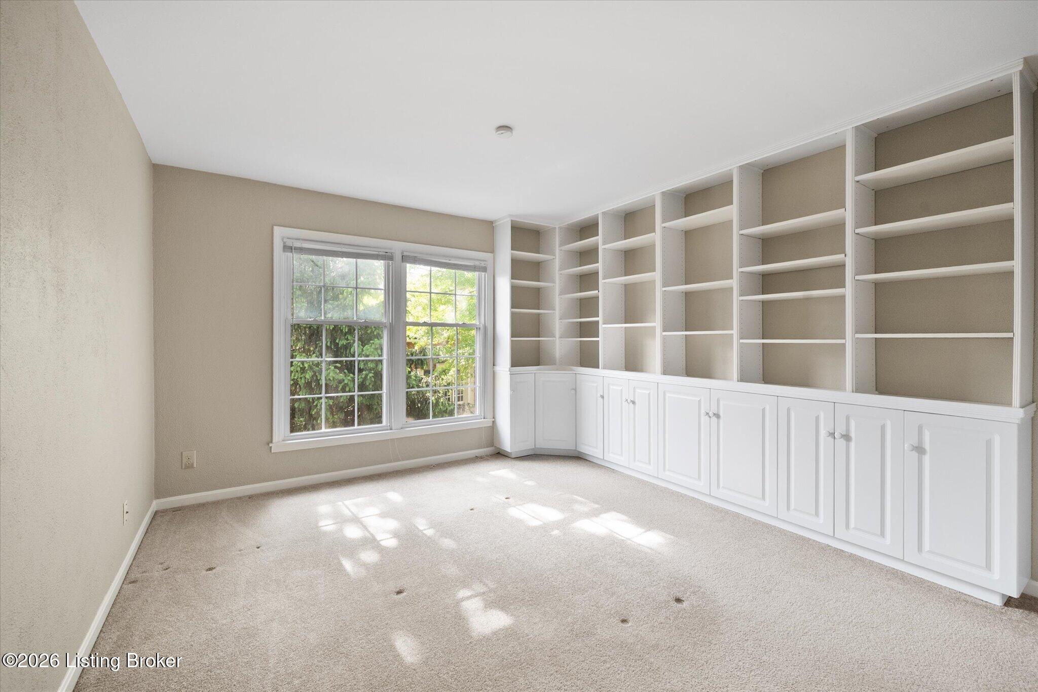 278 Salisbury Square APT 104