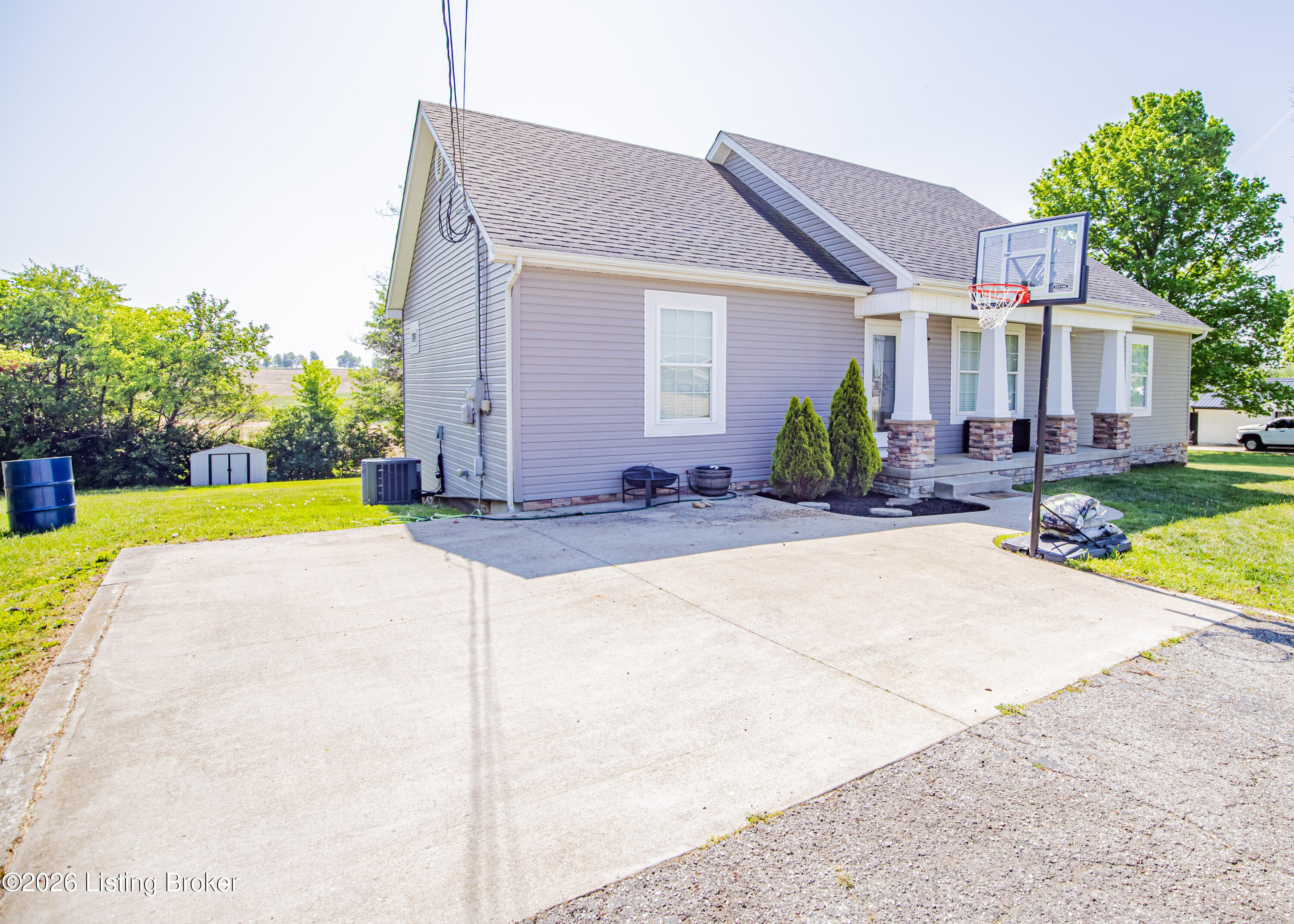 1106 Lebanon Rd