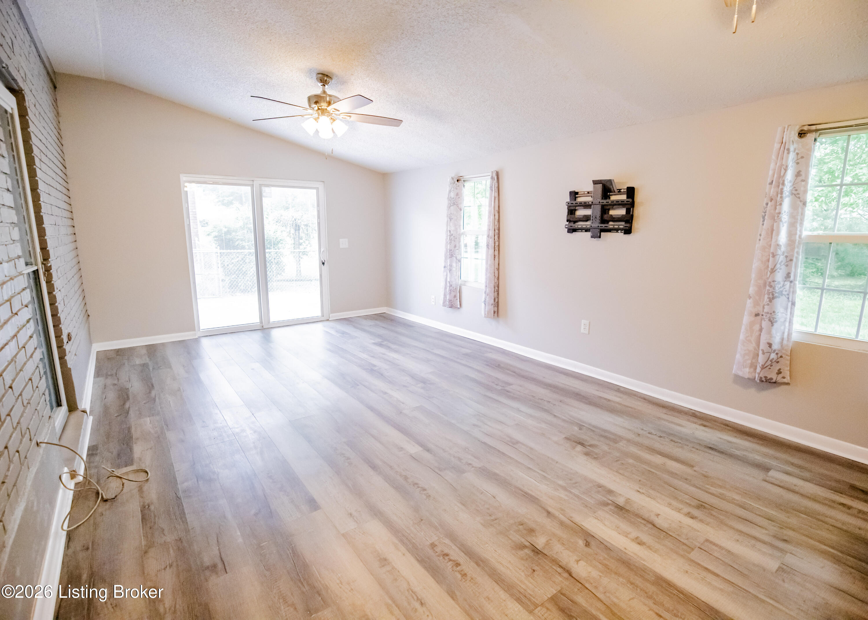 7000 Green Manor Dr