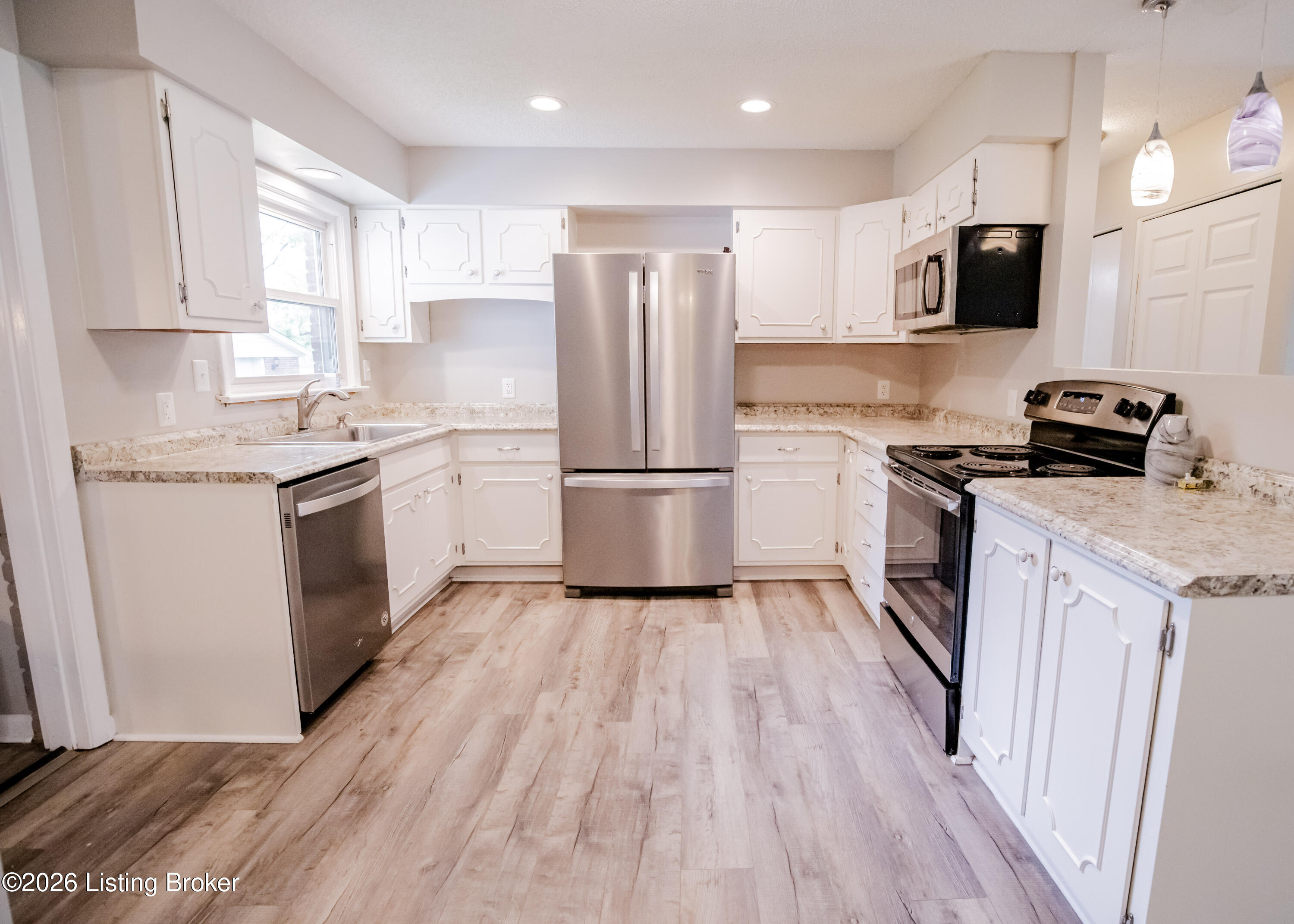 7000 Green Manor Dr