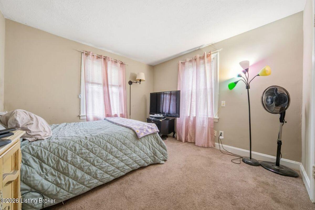 7700 Rosemary Ln